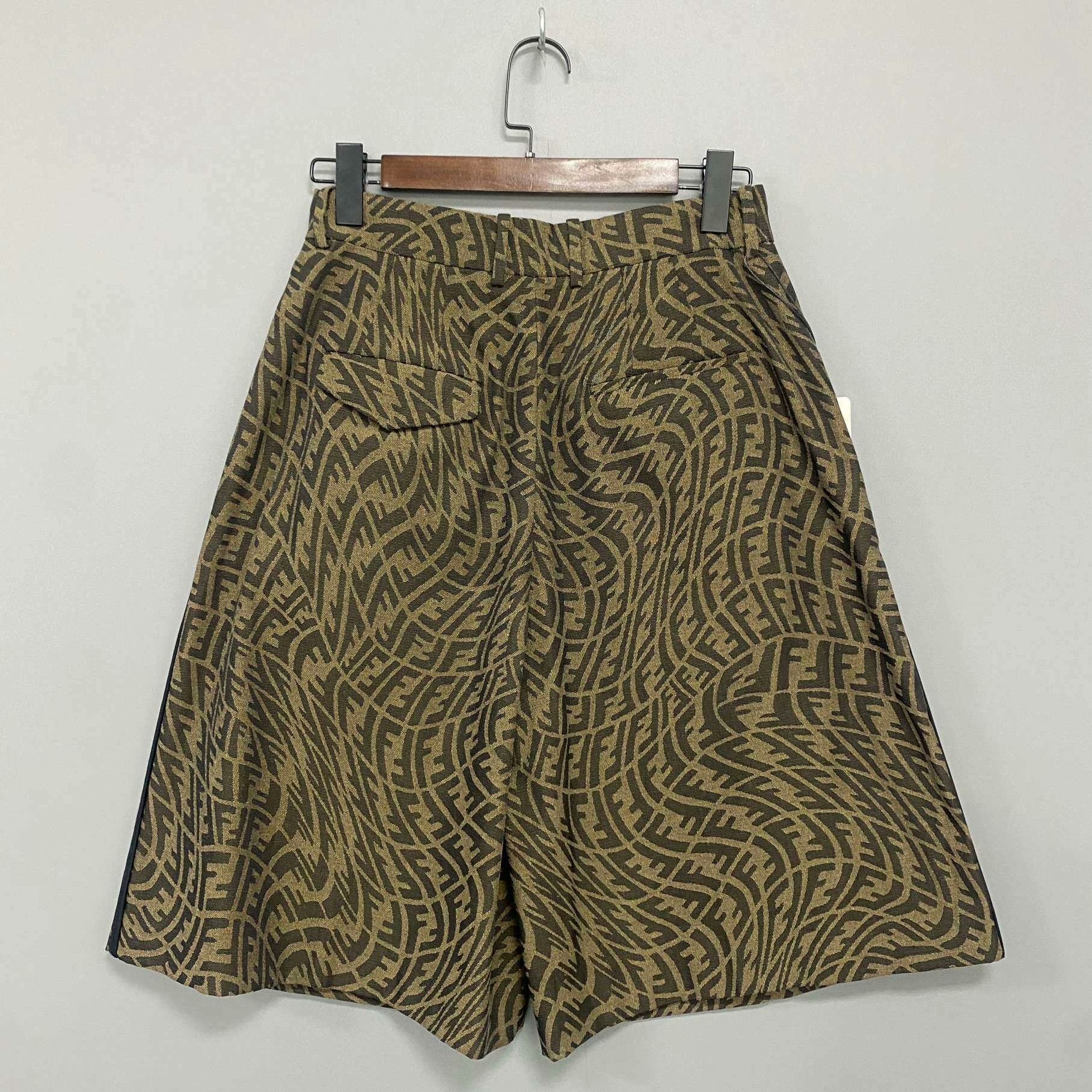 Fendi Fendi Shorts 34 Men Size US 34 / EU 50 - 2 Thumbnail
