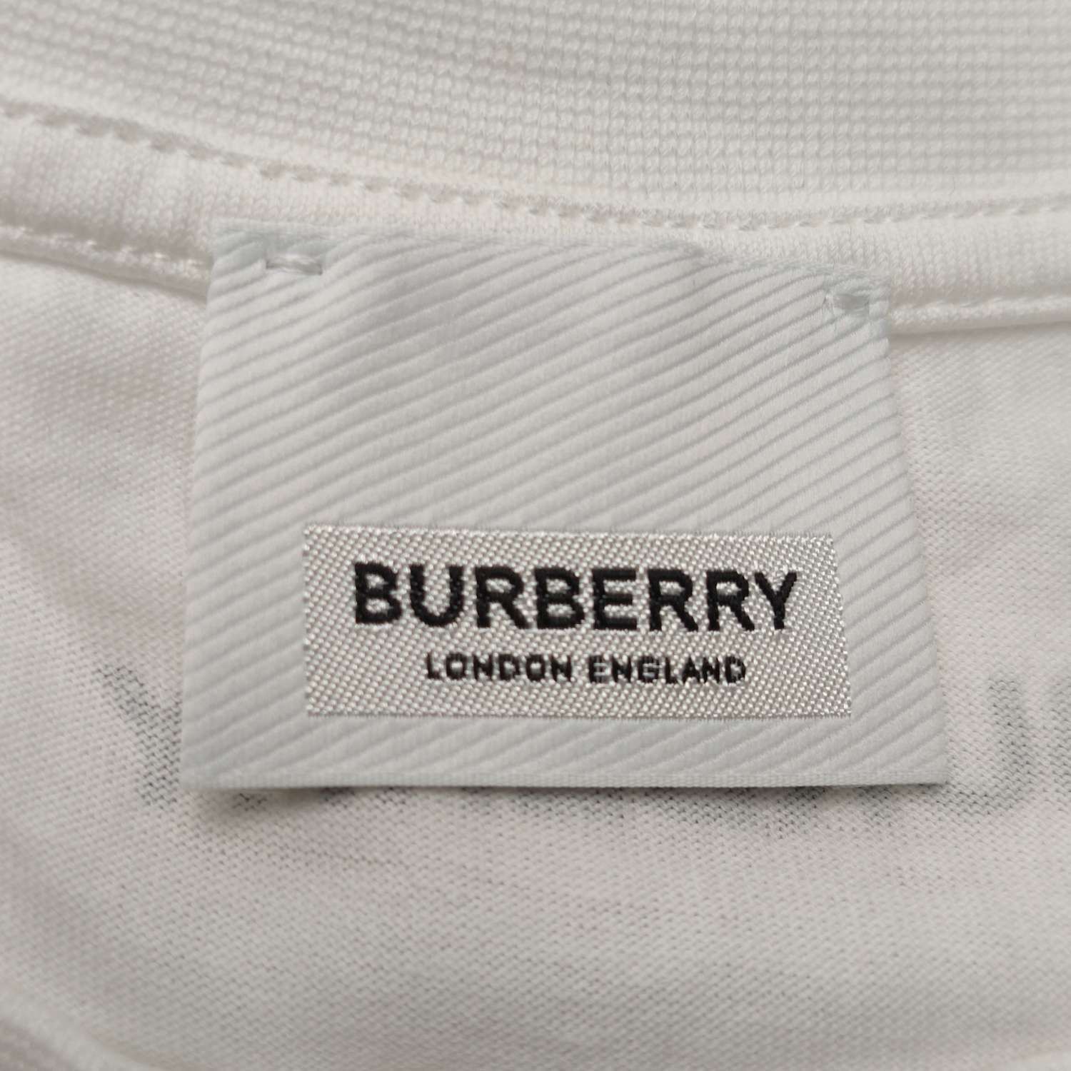 Burberry Burberry Graphic Logo T-Shirt S Size US S / EU 44-46 / 1 - 6 Thumbnail