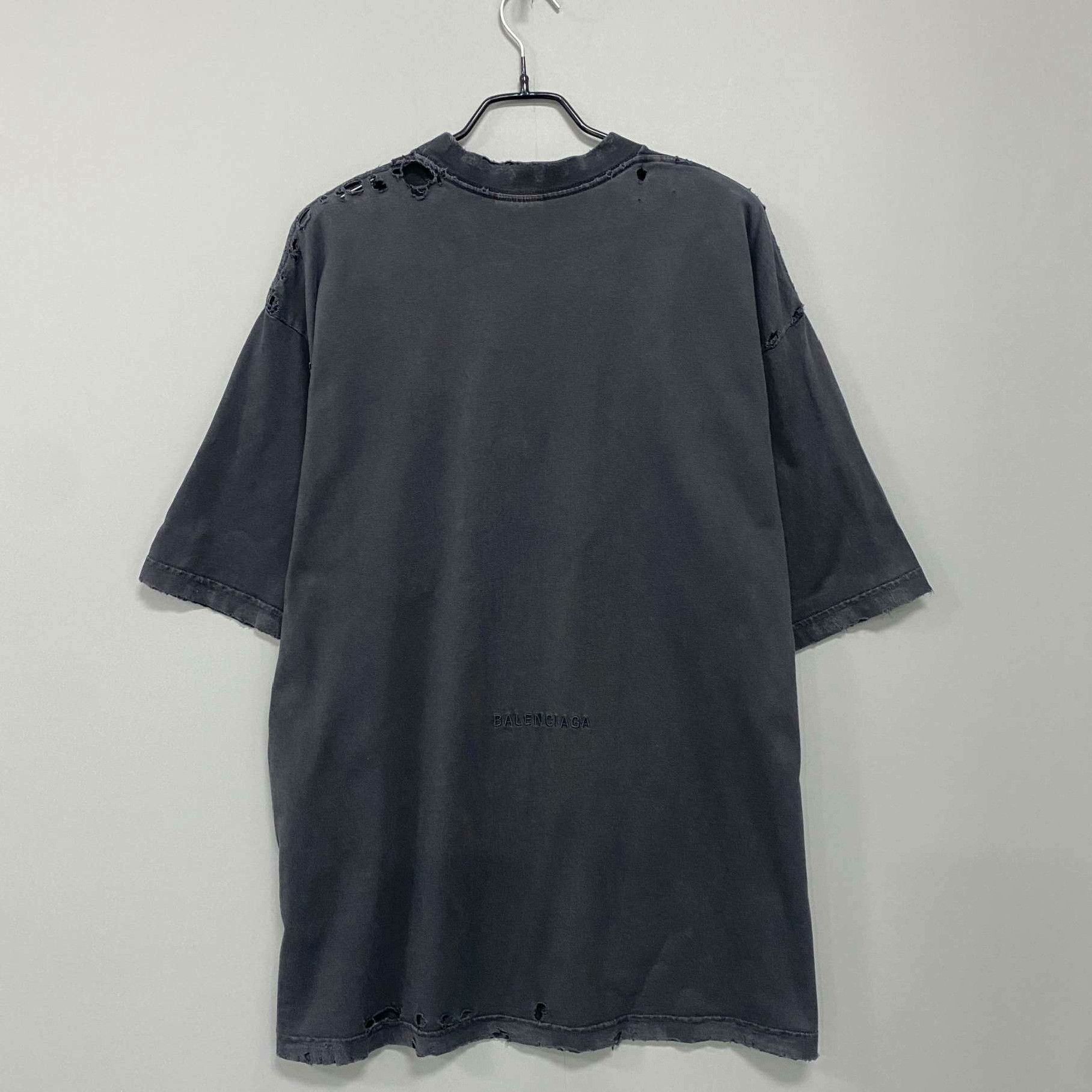 Balenciaga Balenciaga Distressed T-Shirt s Men Size US S / EU 44-46 / 1 - 3 Thumbnail