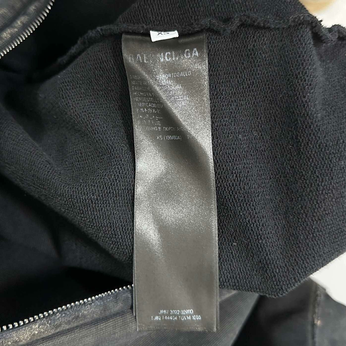 Balenciaga Balenciaga Distressed Jacket XS Women Size XS / US 0-2 / IT 36-38 - 4 Thumbnail