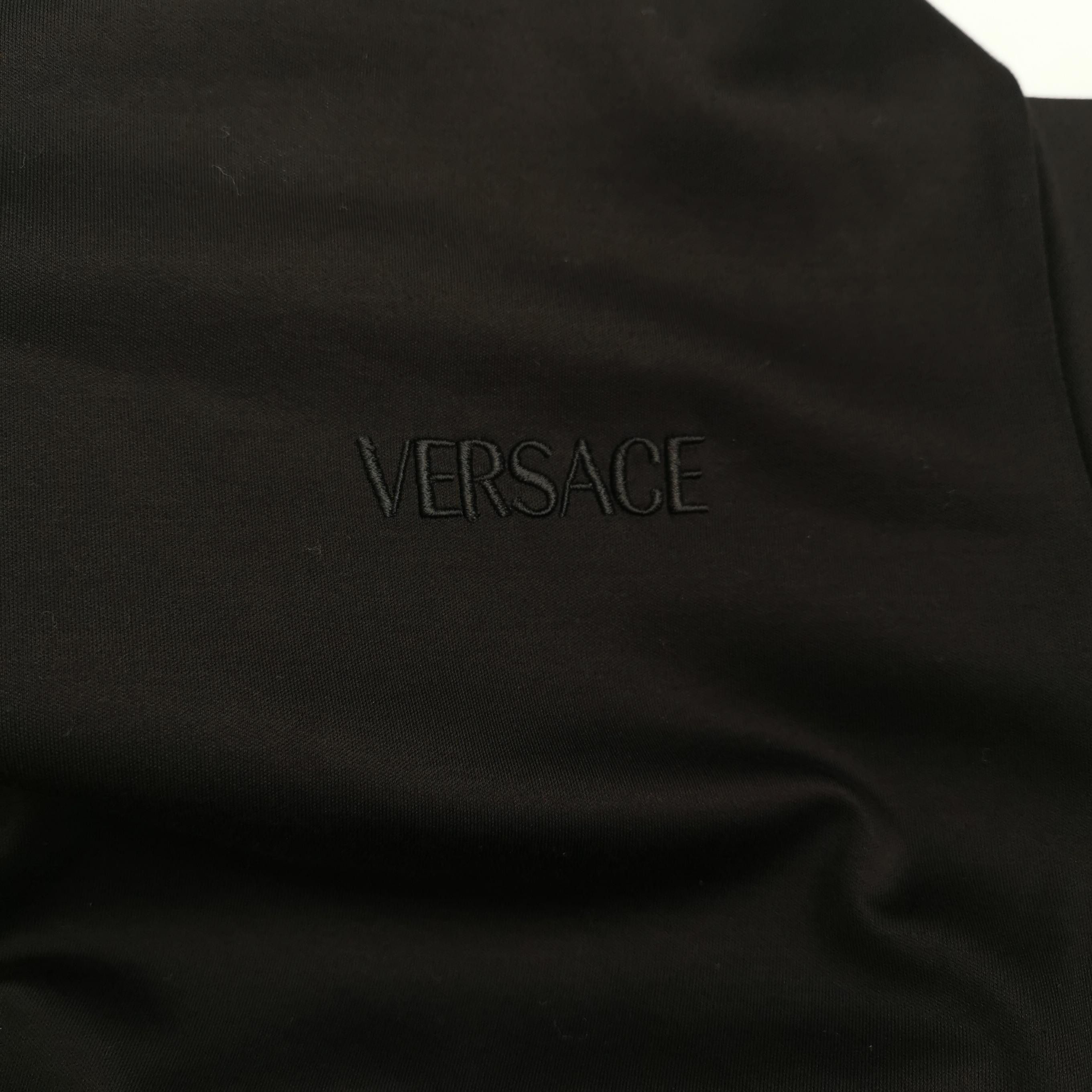 Versace Versace Tonal Embroidered Logo T-Shirt M Size US M / EU 48-50 / 2 - 4 Thumbnail