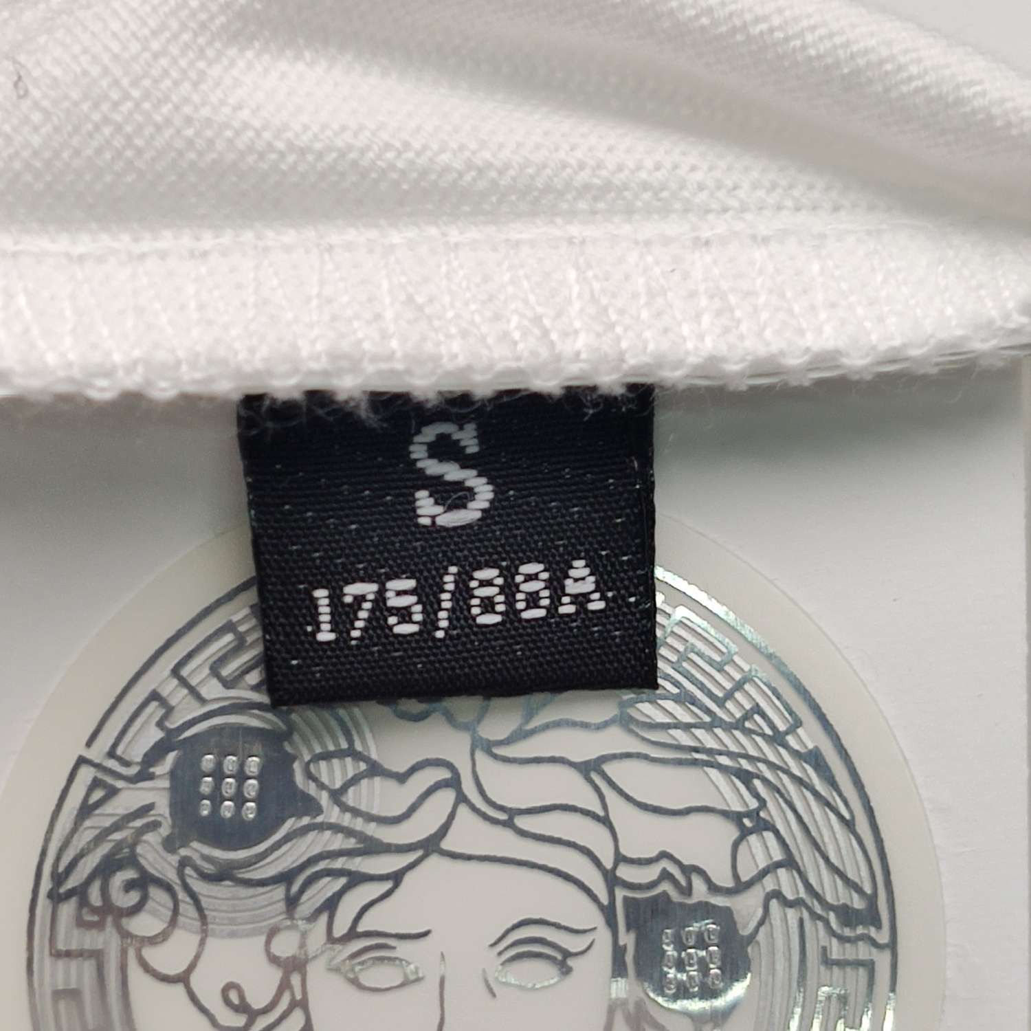 Versace Versace Box Logo Cotton T-Shirt S Size US S / EU 44-46 / 1 - 7 Thumbnail