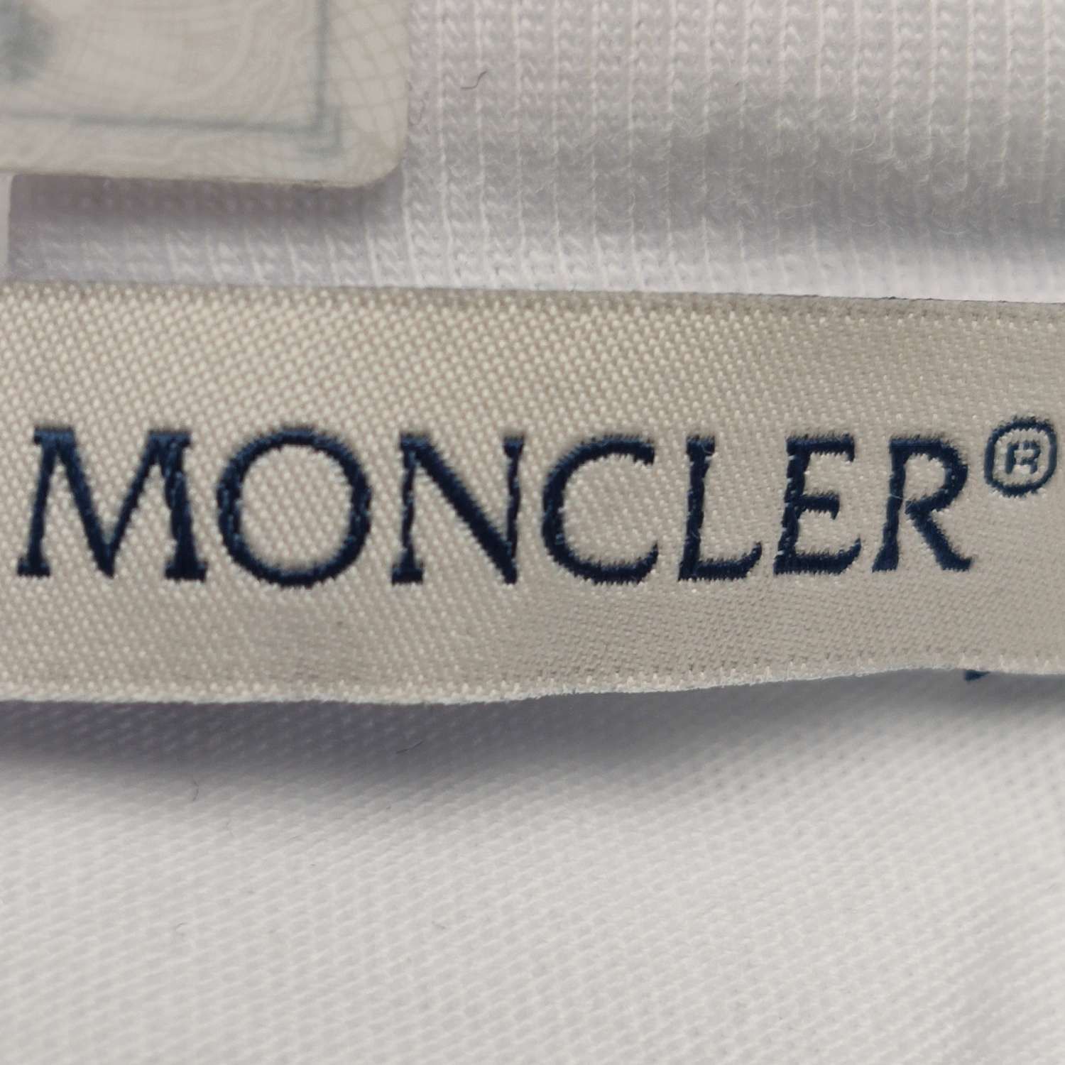 Moncler Moncler Logo Patch White T-Shirt XL Size US XL / EU 56 / 4 - 6 Thumbnail