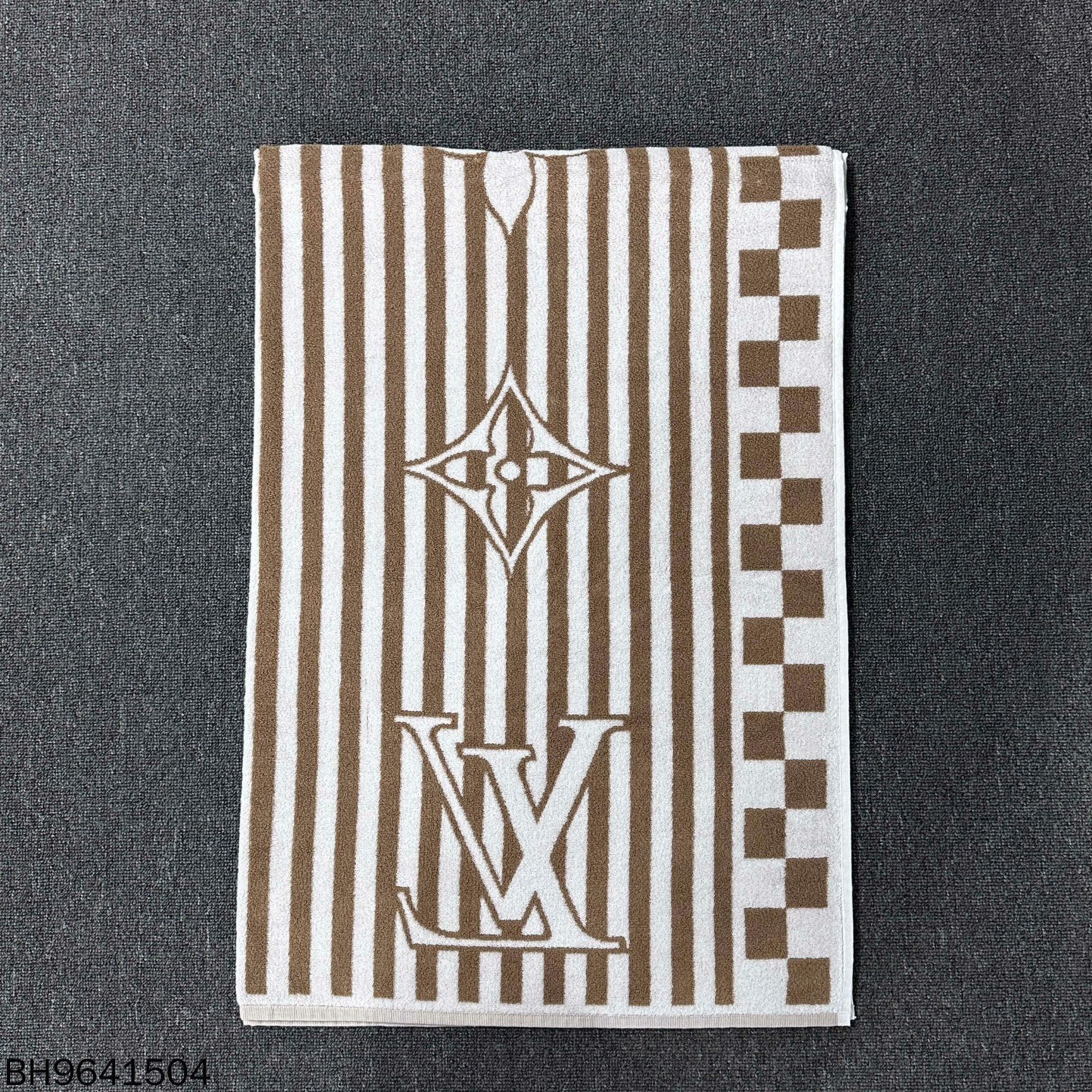 Louis Vuitton Louis Vuitton Printed Graphic Brown Scarf one size Men Size ONE SIZE - 3 Thumbnail