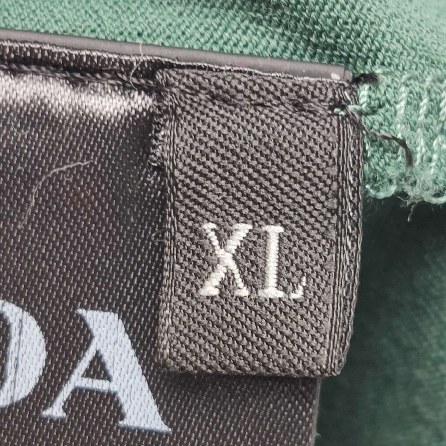 Prada Prada Logo Patch Long Sleeve Polo Size XL Size US XL / EU 56 / 4 - 8 Thumbnail