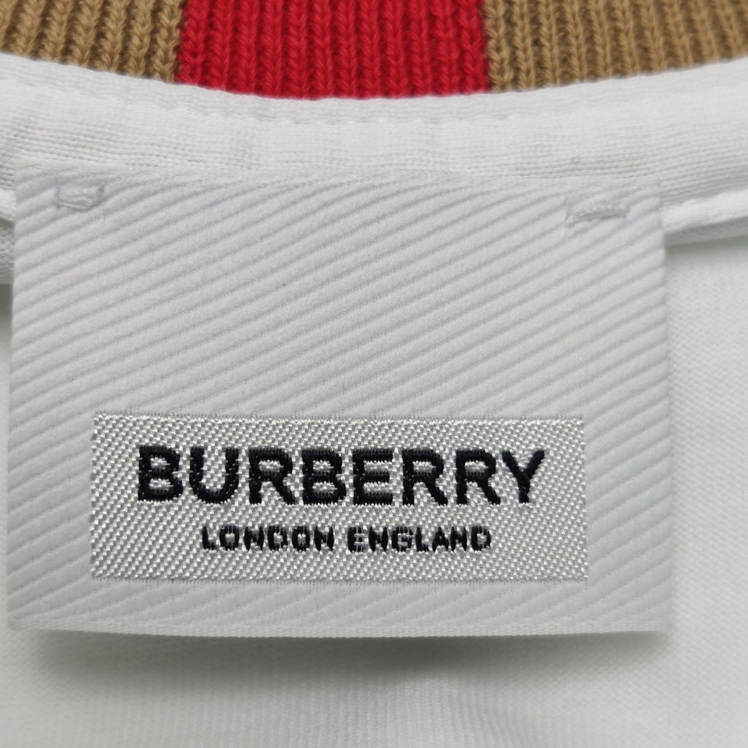 Burberry Burberry Check Trim Logo Long Sleeve T-Shirt L Size US L / EU 52-54 / 3 - 6 Thumbnail