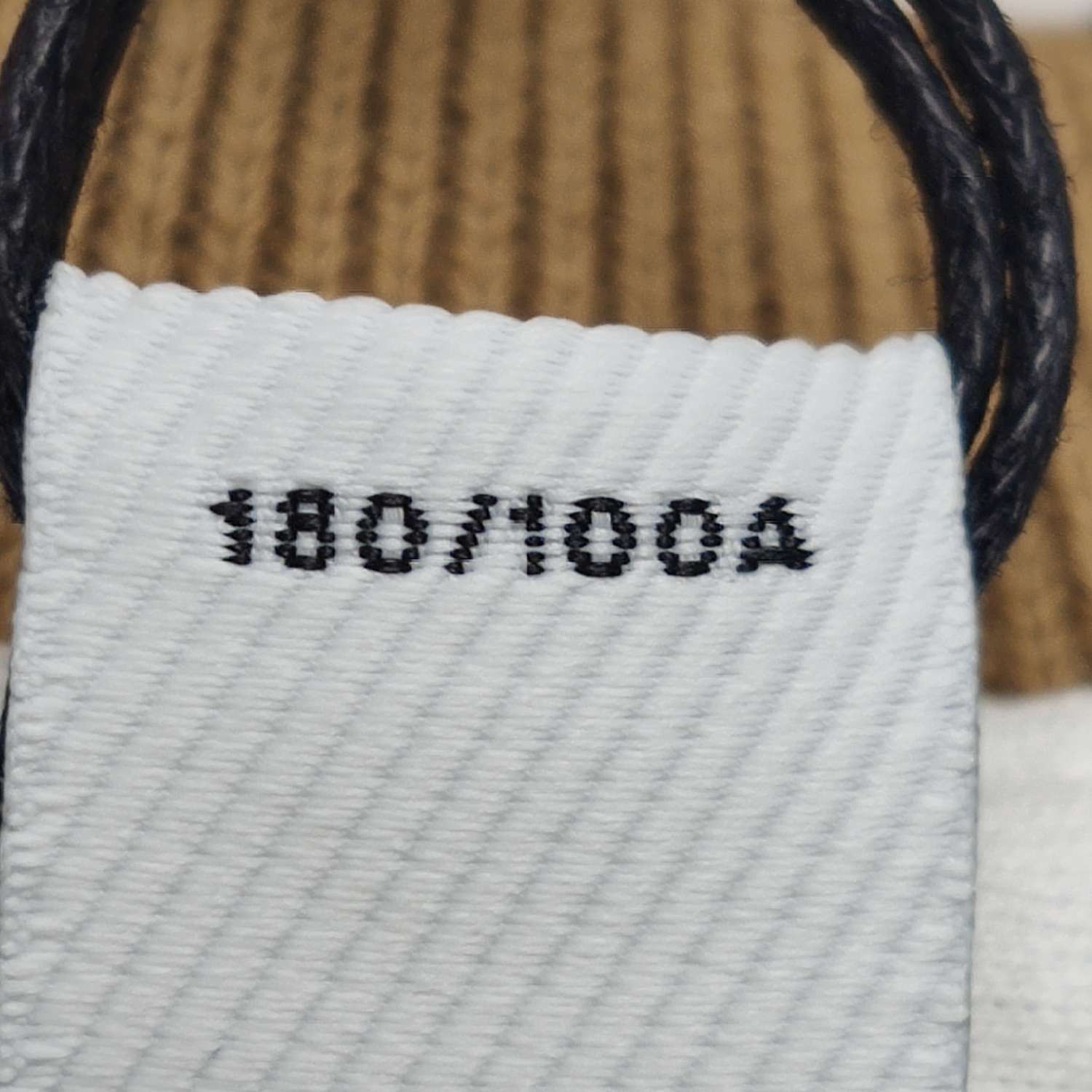 Burberry Burberry Check Trim Logo Long Sleeve T-Shirt L Size US L / EU 52-54 / 3 - 7 Thumbnail
