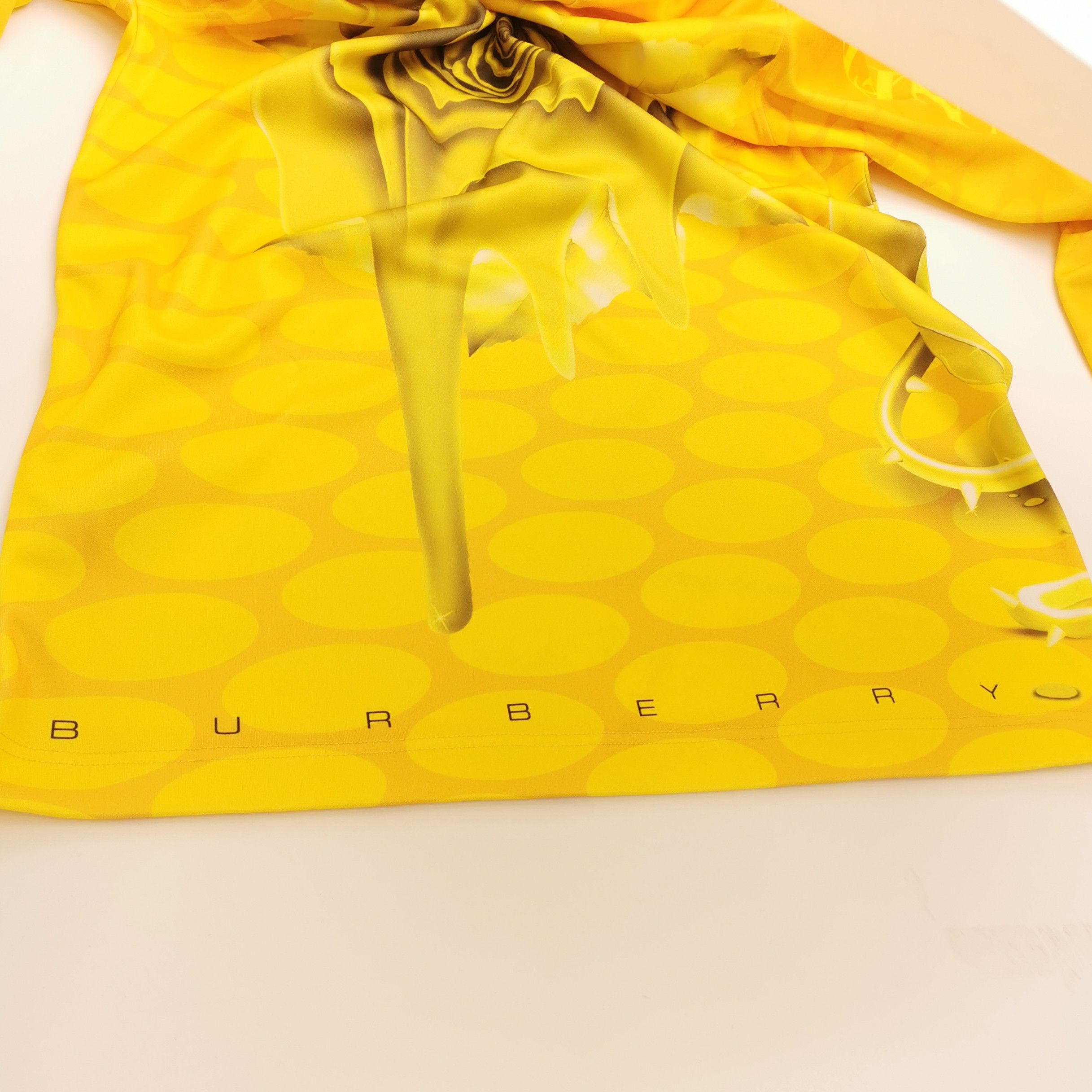 Burberry Burberry Rose Print Long Sleeve T-Shirt XS Size US XS / EU 42 / 0 - 4 Thumbnail