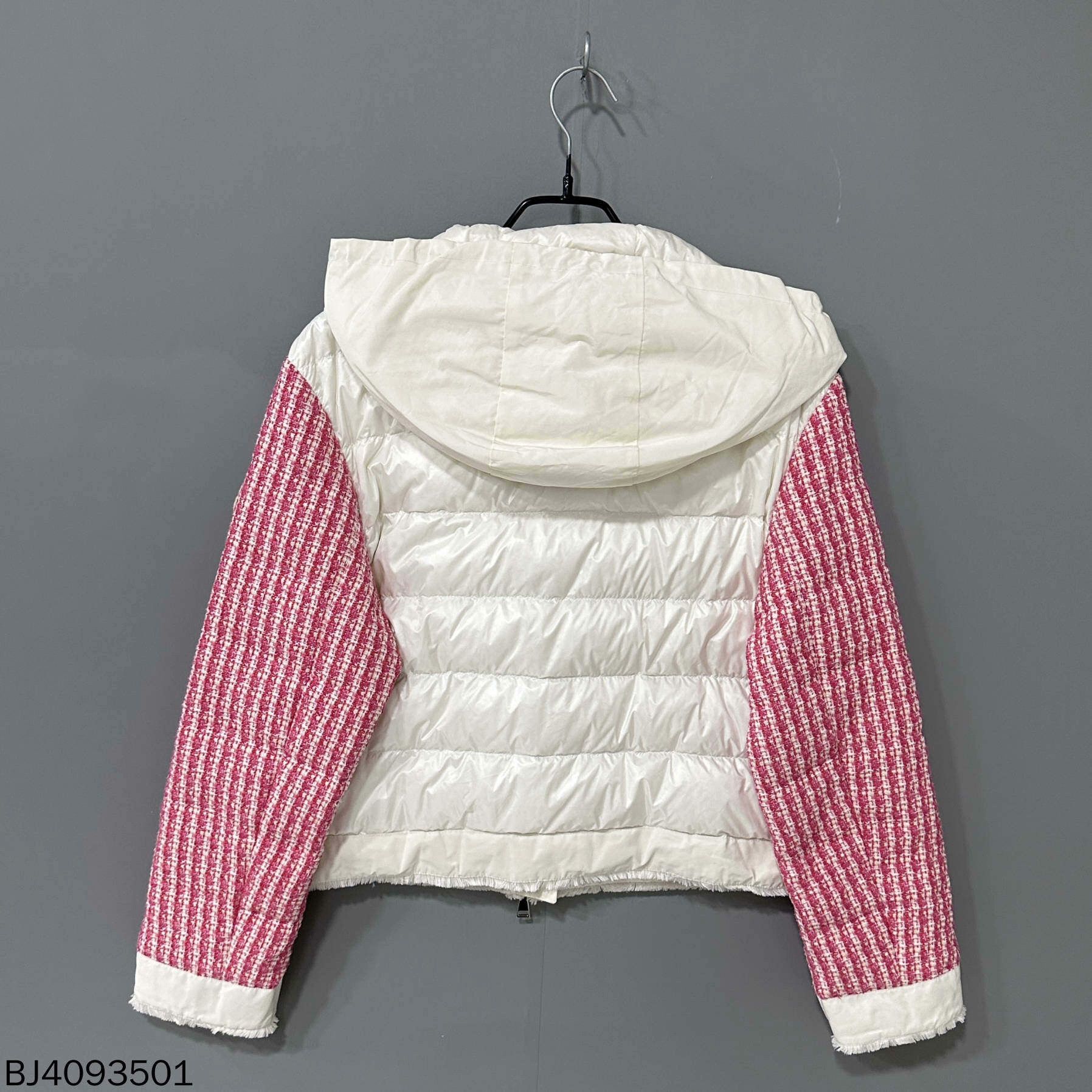 Moncler Moncler Down Pink Jacket S Women Size S / US 4 / IT 40 - 3 Thumbnail