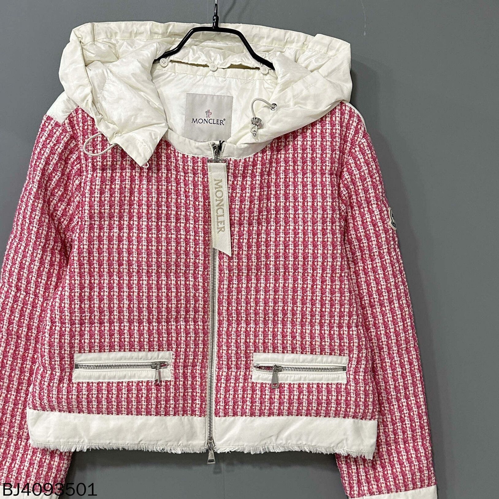 Moncler Moncler Down Pink Jacket S Women Size S / US 4 / IT 40 - 2 Thumbnail