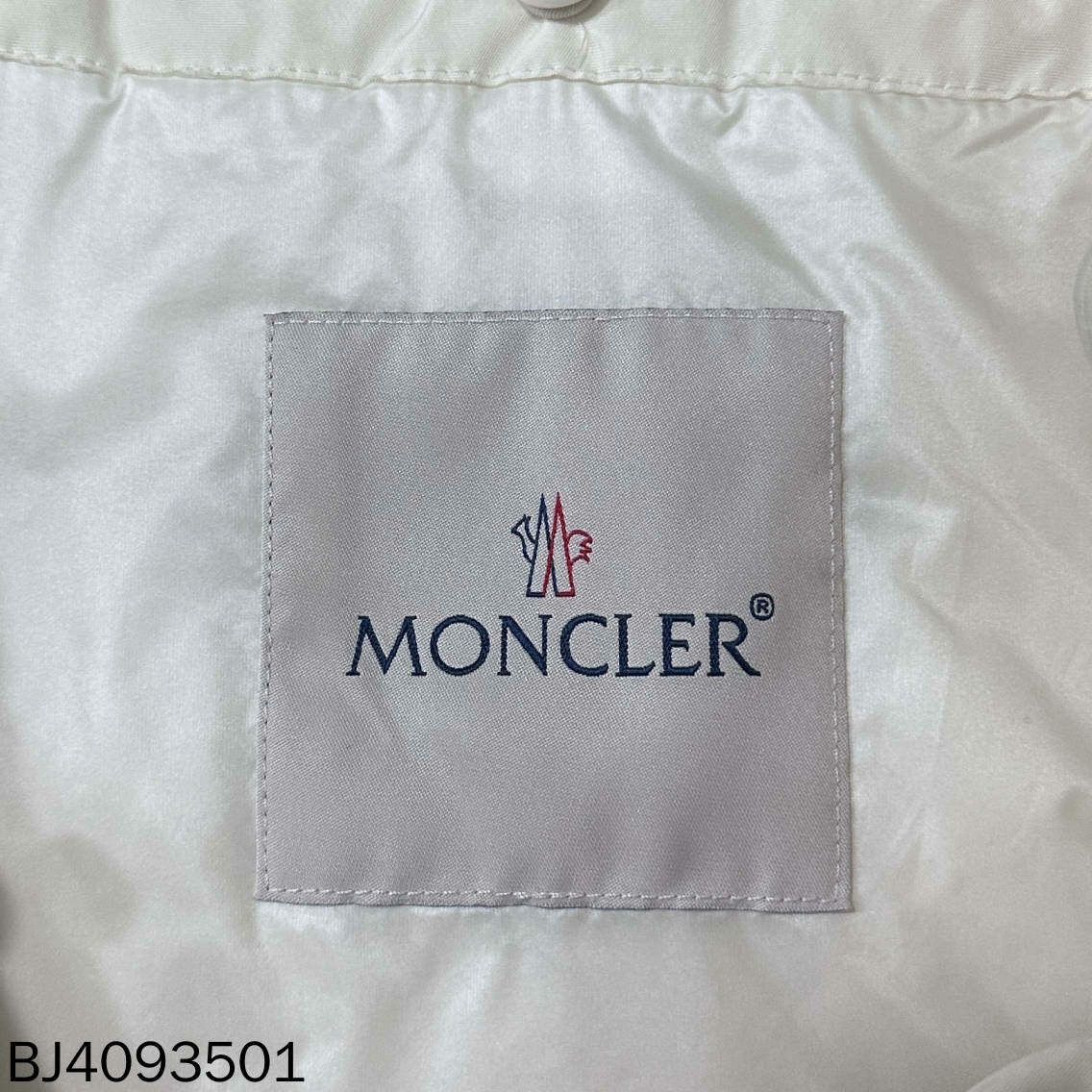 Moncler Moncler Down Pink Jacket S Women Size S / US 4 / IT 40 - 6 Thumbnail