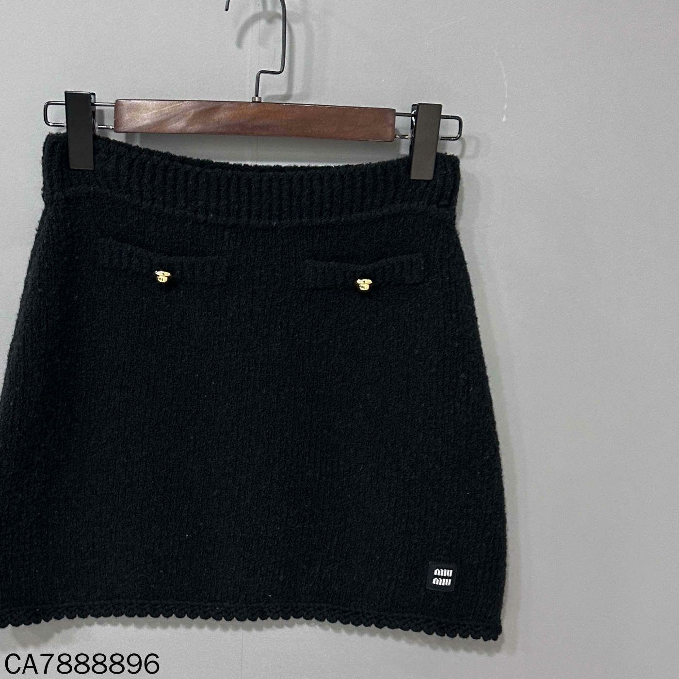 Miu Miu Miu Miu Retro Black Skirt 26 Women Size 26" / US 2 / IT 38 - 3 Thumbnail