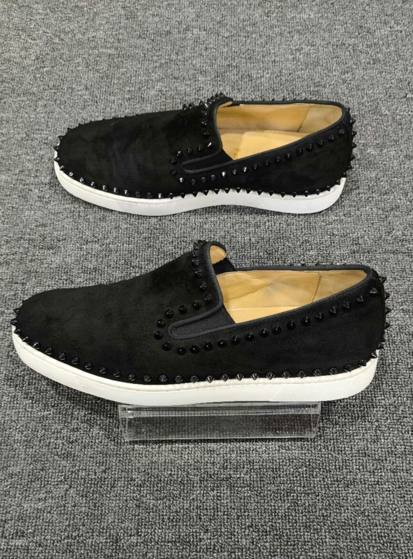 Christian Louboutin Christian Louboutin Suede Red Lowtop Sneakers 9.5 Men Size US 9.5 / EU 42-43 - 3 Thumbnail