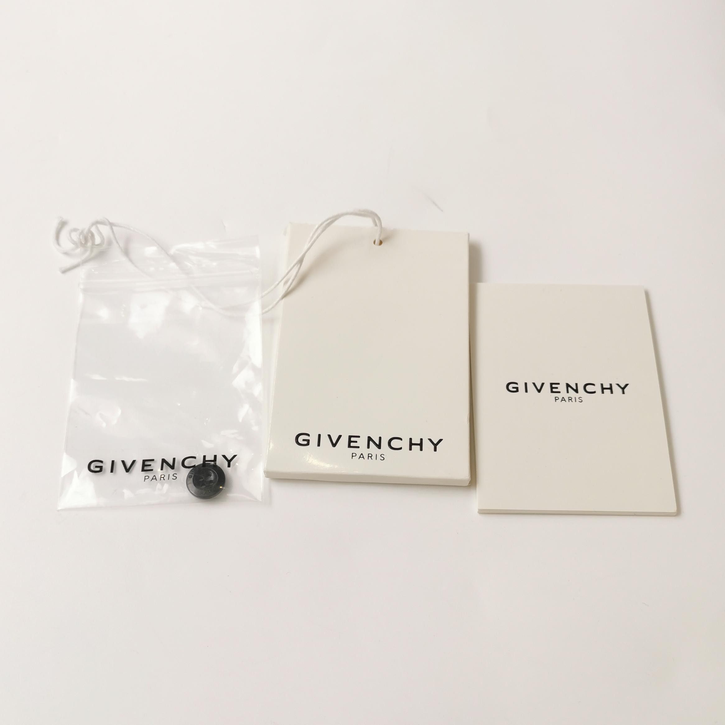 Givenchy Givenchy Reversed Logo Embroidery Polo Shirt Size M Size US M / EU 48-50 / 2 - 5 Thumbnail