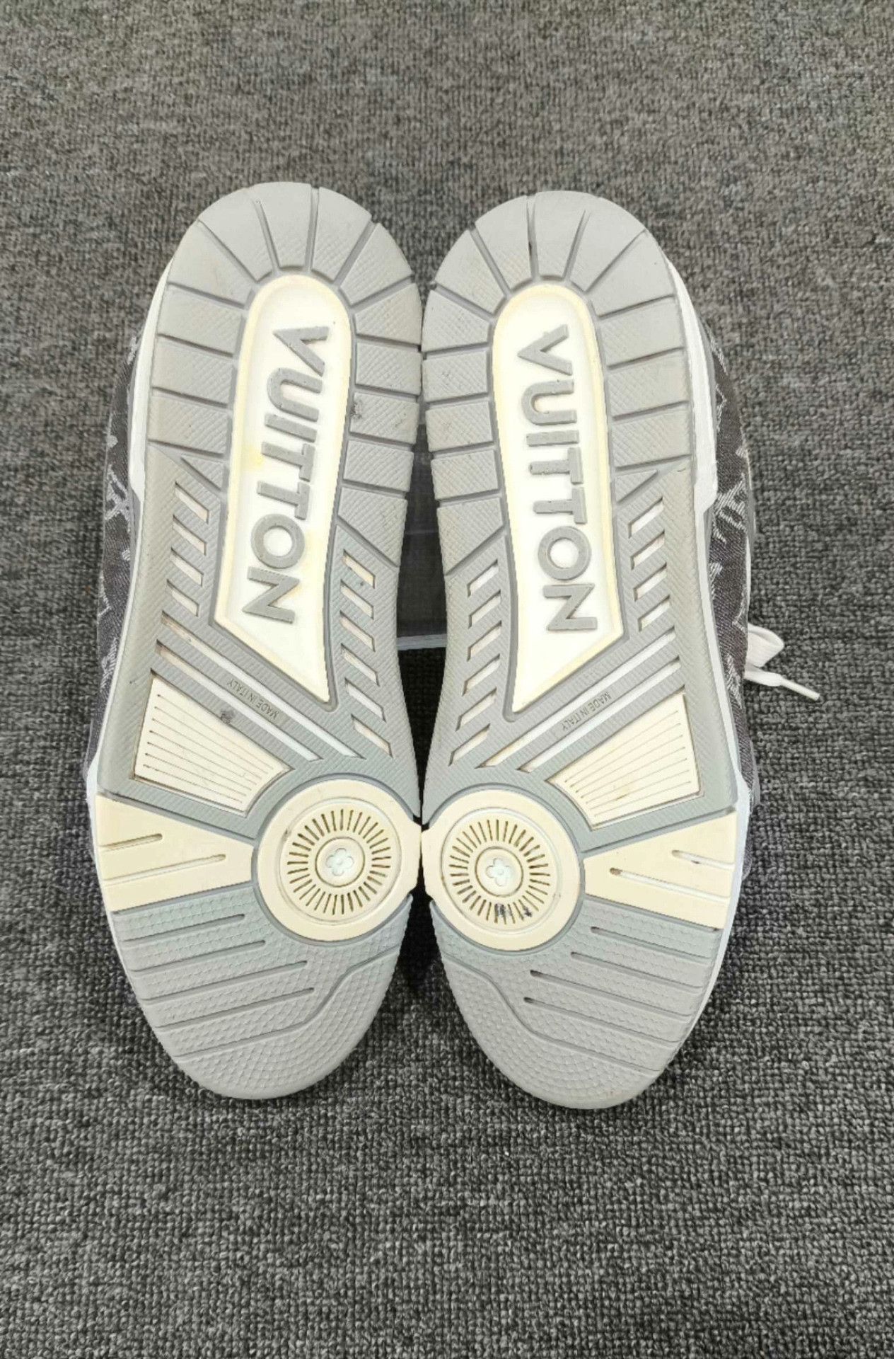 Louis Vuitton Louis Vuitton Training Denim Gray Lowtop Sneakers 8 Men Size US 8 / EU 41 - 6 Thumbnail