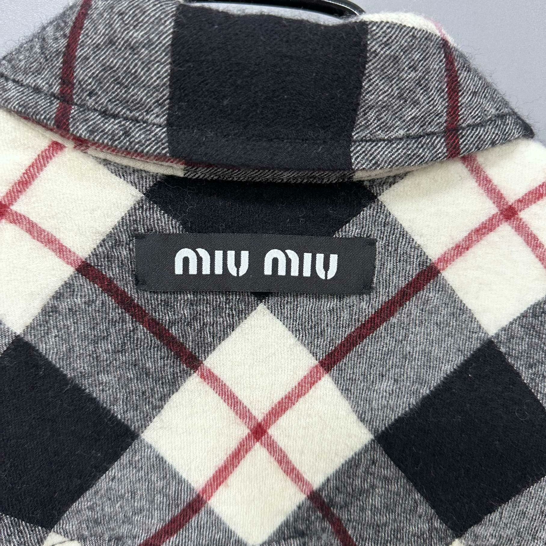 Miu Miu Miu Miu Retro Plaid Down Jacket S Women Size S / US 4 / IT 40 - 6 Thumbnail