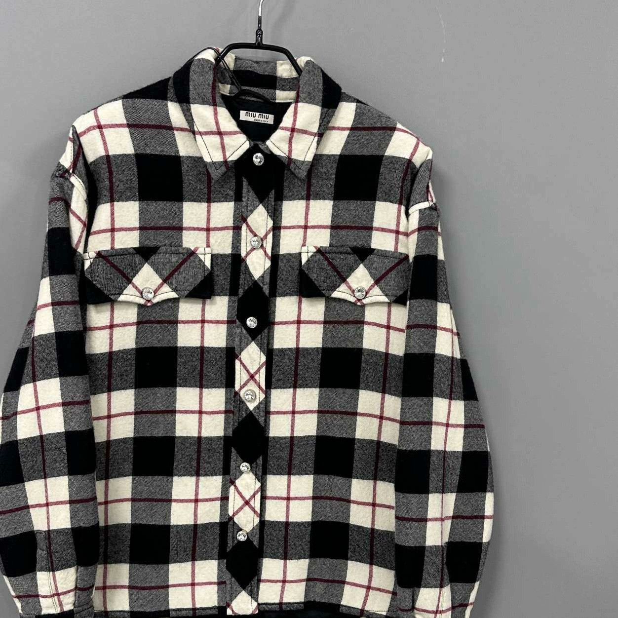 Miu Miu Miu Miu Retro Plaid Down Jacket S Women Size S / US 4 / IT 40 - 2 Thumbnail