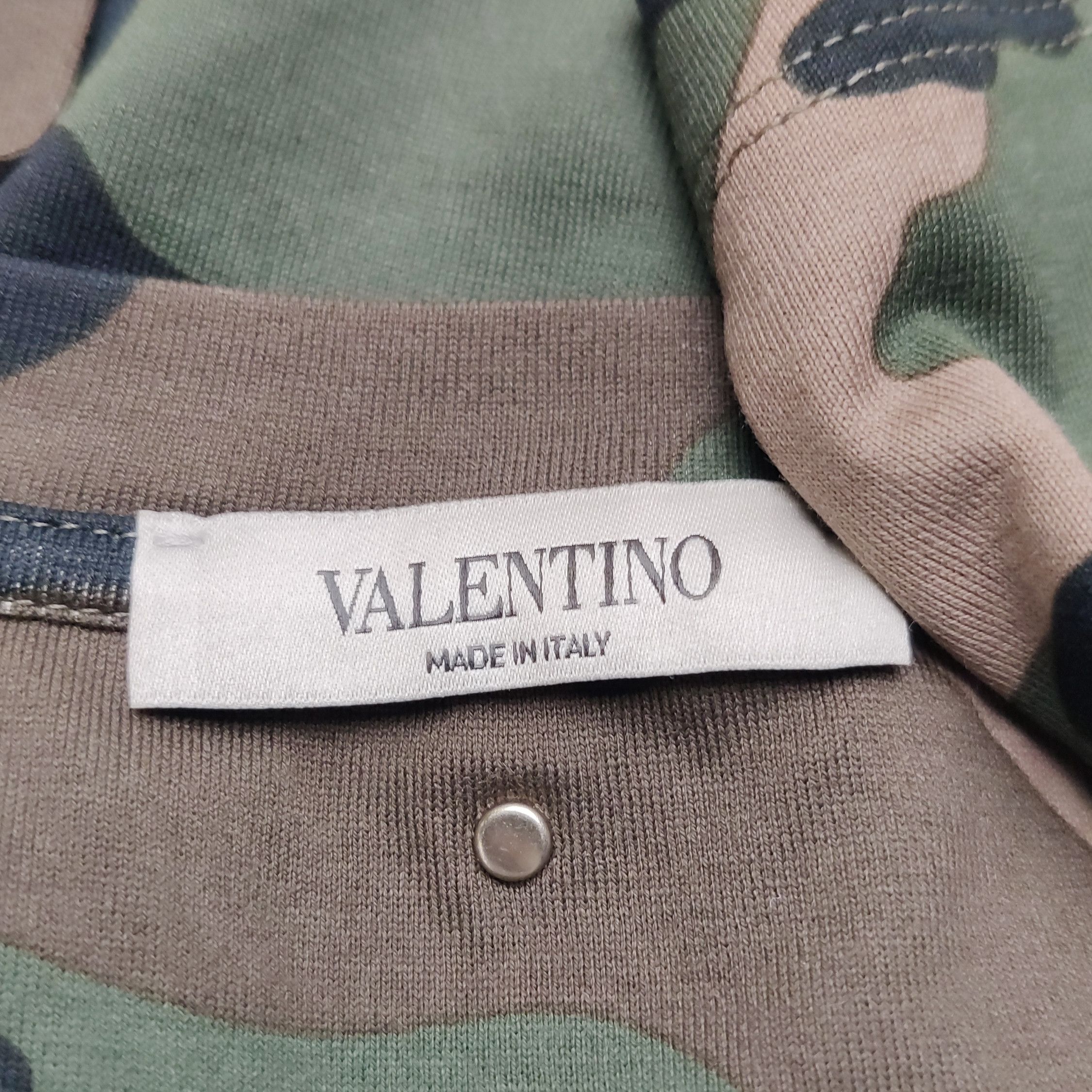Valentino Valentino Camo Butterfly Print T-Shirt Size M Size US M / EU 48-50 / 2 - 6 Thumbnail