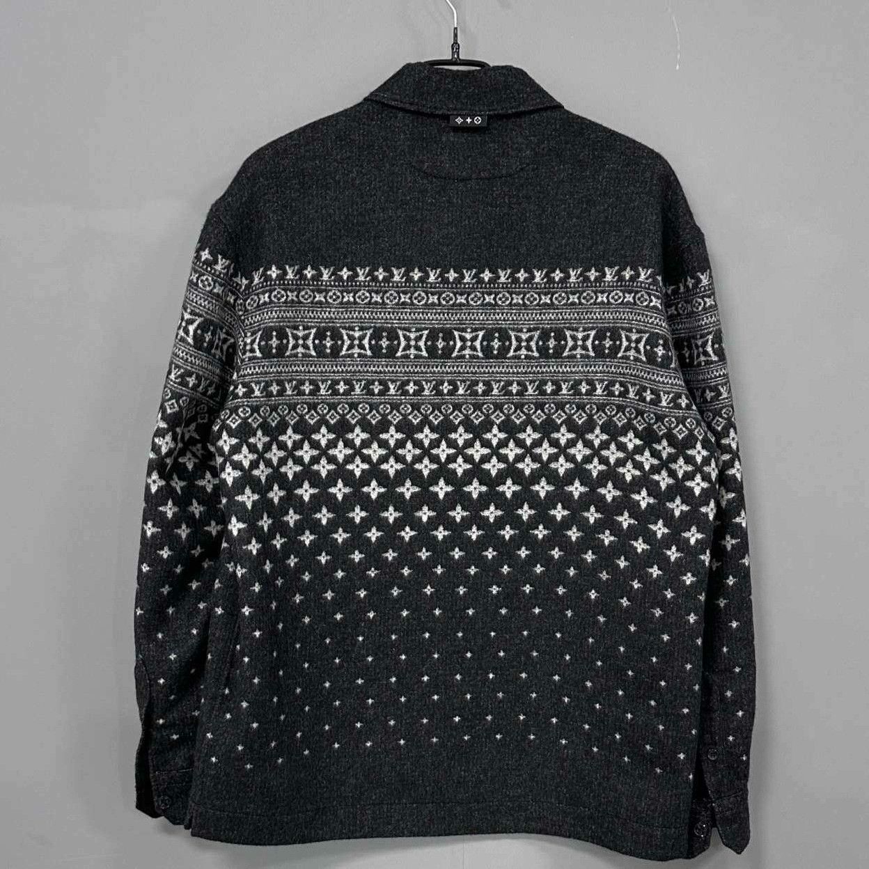 Louis Vuitton Louis Vuitton Printed Graphic Hoodie s Men Size US S / EU 44-46 / 1 - 3 Thumbnail