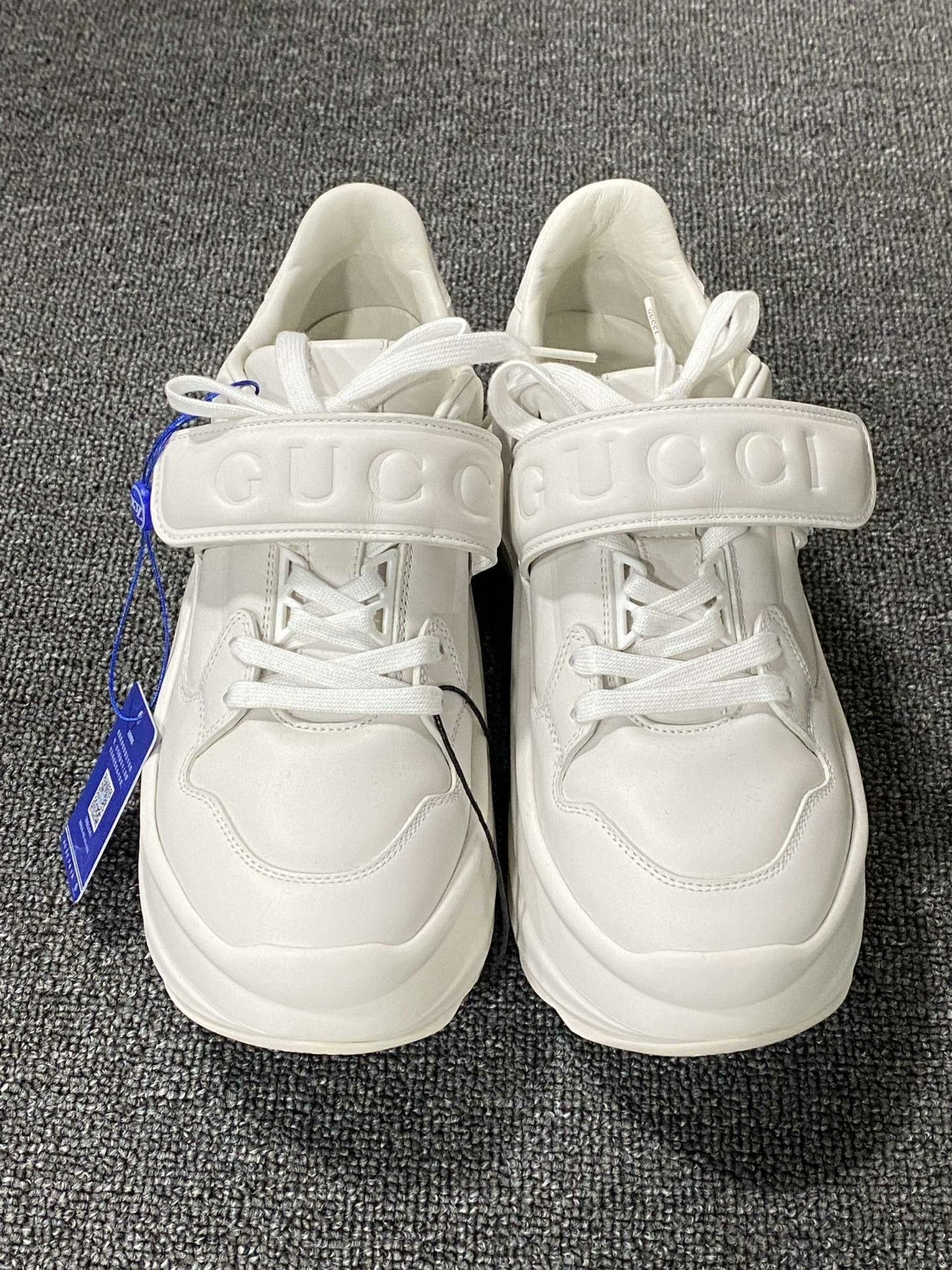 Gucci Gucci Lowtop Sneakers us_7 Women Size US 7 / IT 37 - 2 Thumbnail