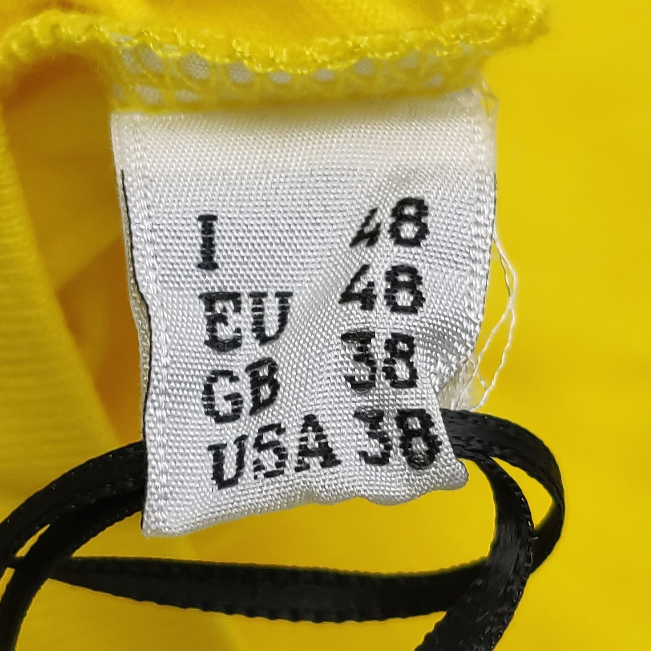Moschino Moschino Yellow Logo Short Sleeve T-Shirt Size 48 Size US M / EU 48-50 / 2 - 7 Thumbnail