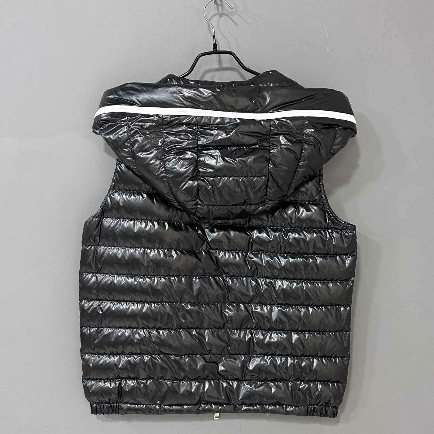 Moncler Moncler Down Vest xl Men Size US XL / EU 56 / 4 - 3 Thumbnail