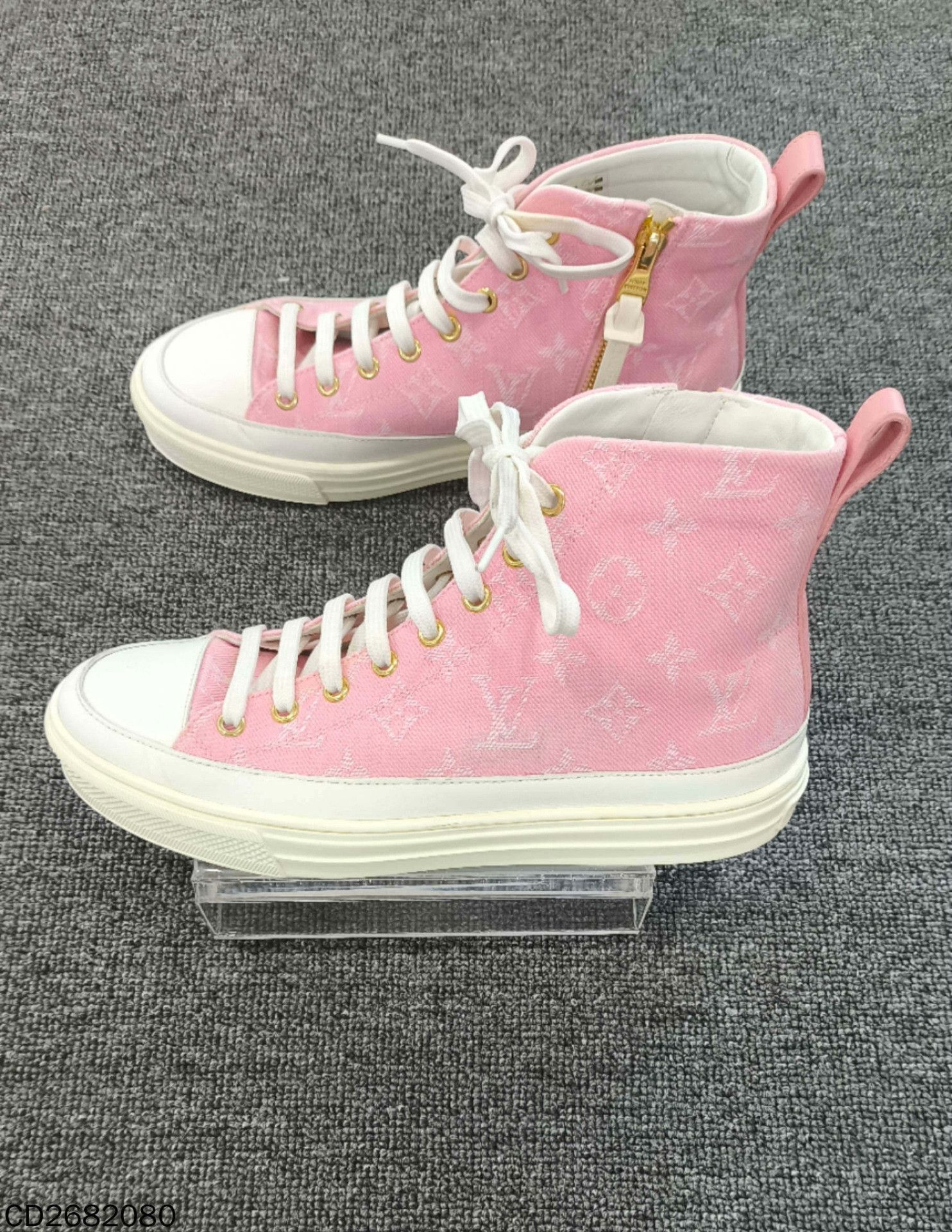 Louis Vuitton Louis Vuitton Retro Pink Lowtop Sneakers us_7-5 Women Size US 7.5 / IT 37.5 - 4 Thumbnail