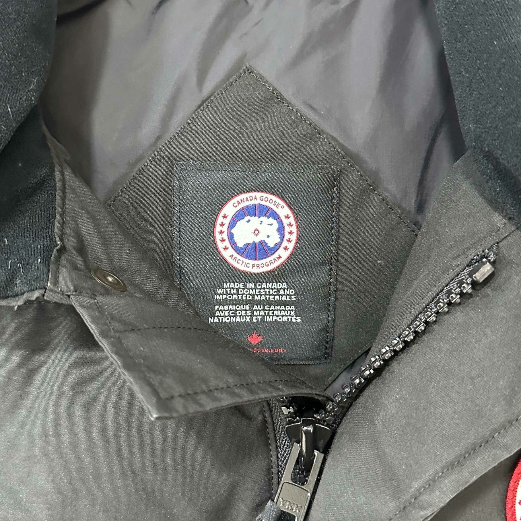 Canada Goose Canada Goose Down Black Tank Top s Men Size US S / EU 44-46 / 1 - 5 Thumbnail