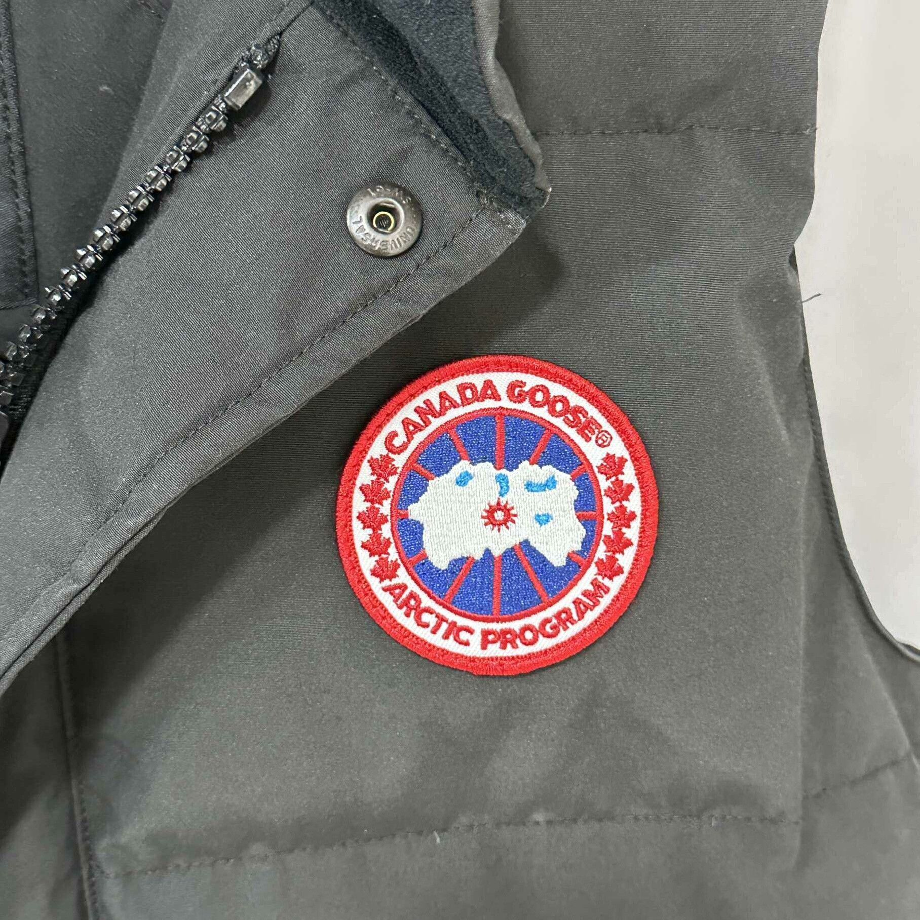 Canada Goose Canada Goose Down Black Tank Top s Men Size US S / EU 44-46 / 1 - 6 Thumbnail