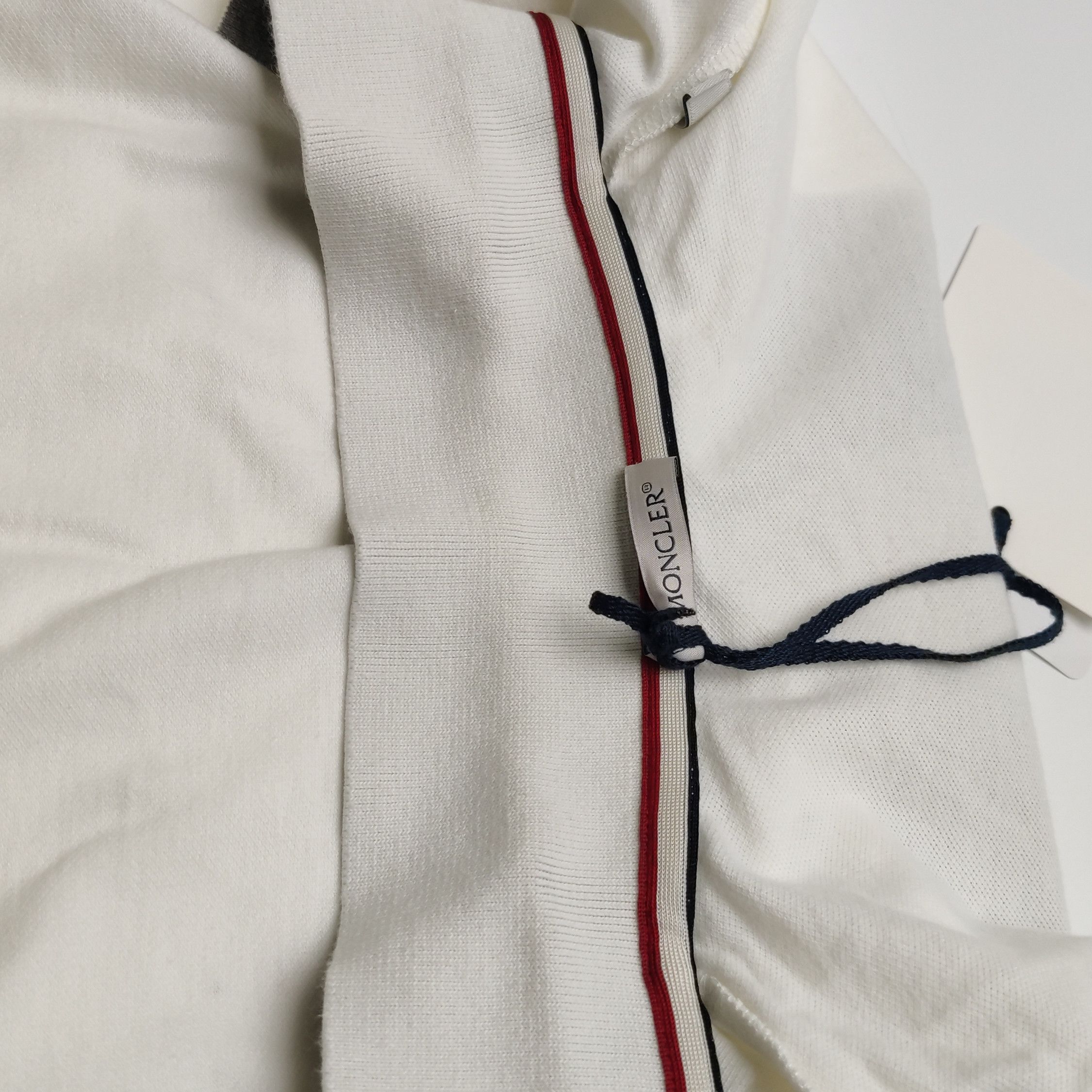 Moncler Moncler Logo Patch Long Sleeve Polo Size 12A Size US XXS / EU 40 - 11 Thumbnail