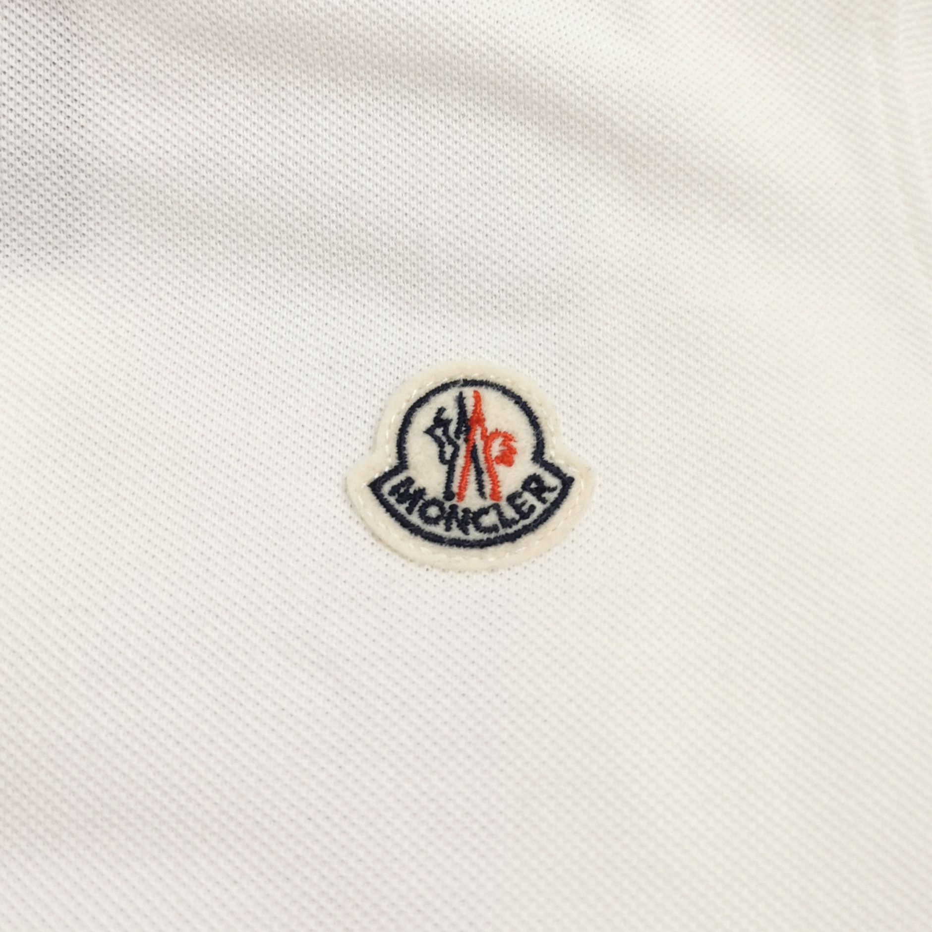 Moncler Moncler Logo Patch Long Sleeve Polo Size 12A Size US XXS / EU 40 - 4 Thumbnail