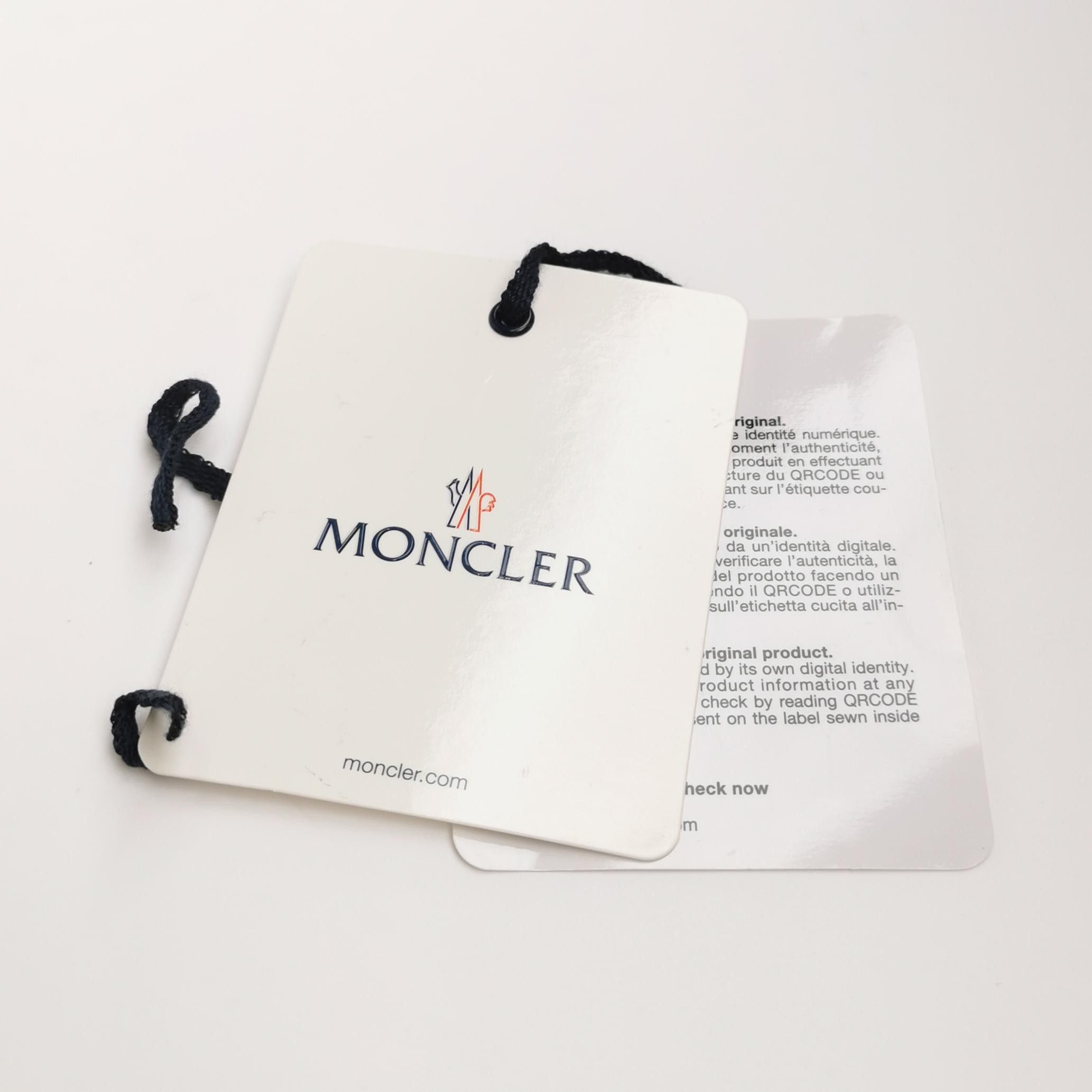Moncler Moncler Logo Patch Long Sleeve Polo Size 12A Size US XXS / EU 40 - 6 Thumbnail