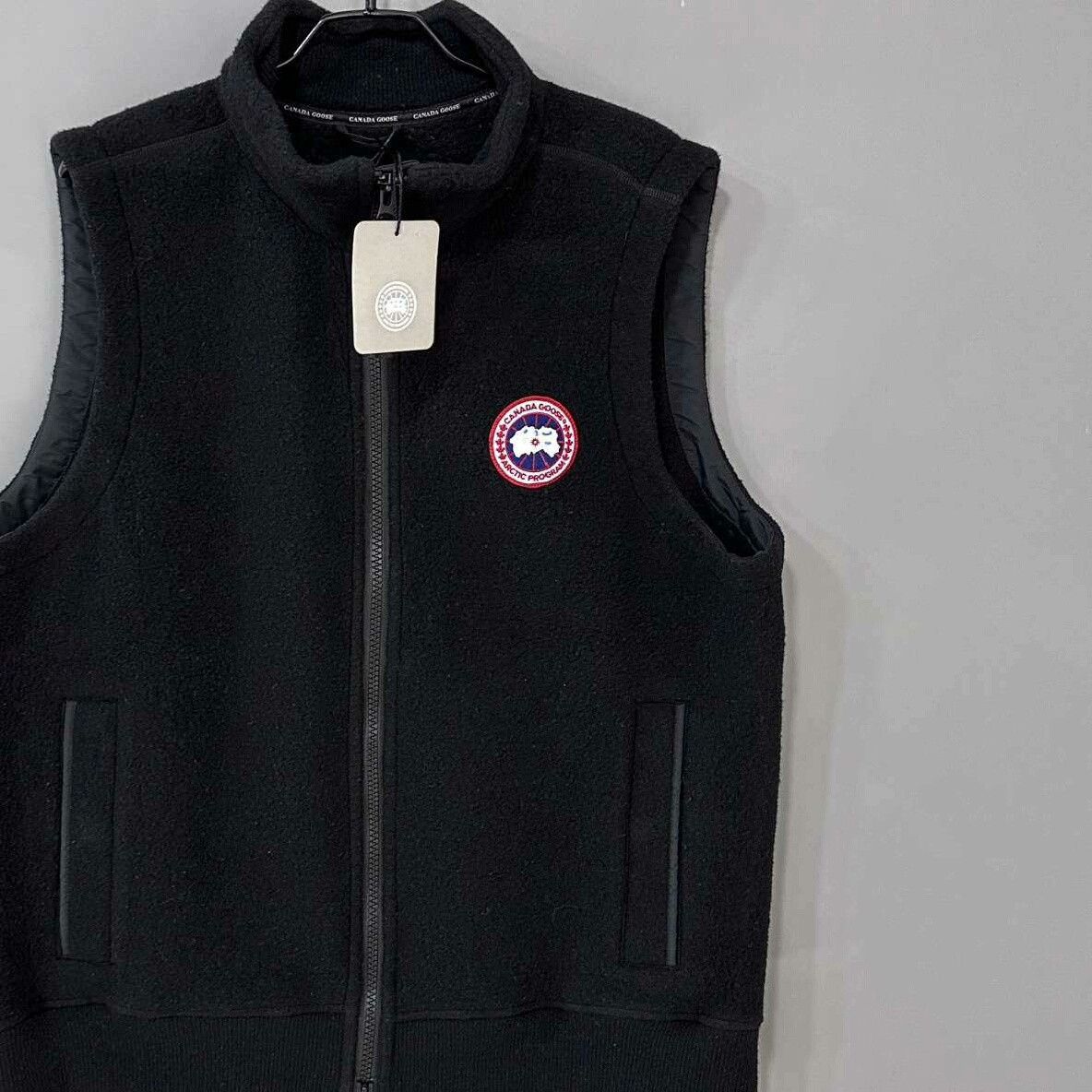 Canada Goose Canada Goose Tank Top xl Men Size US XL / EU 56 / 4 - 2 Thumbnail