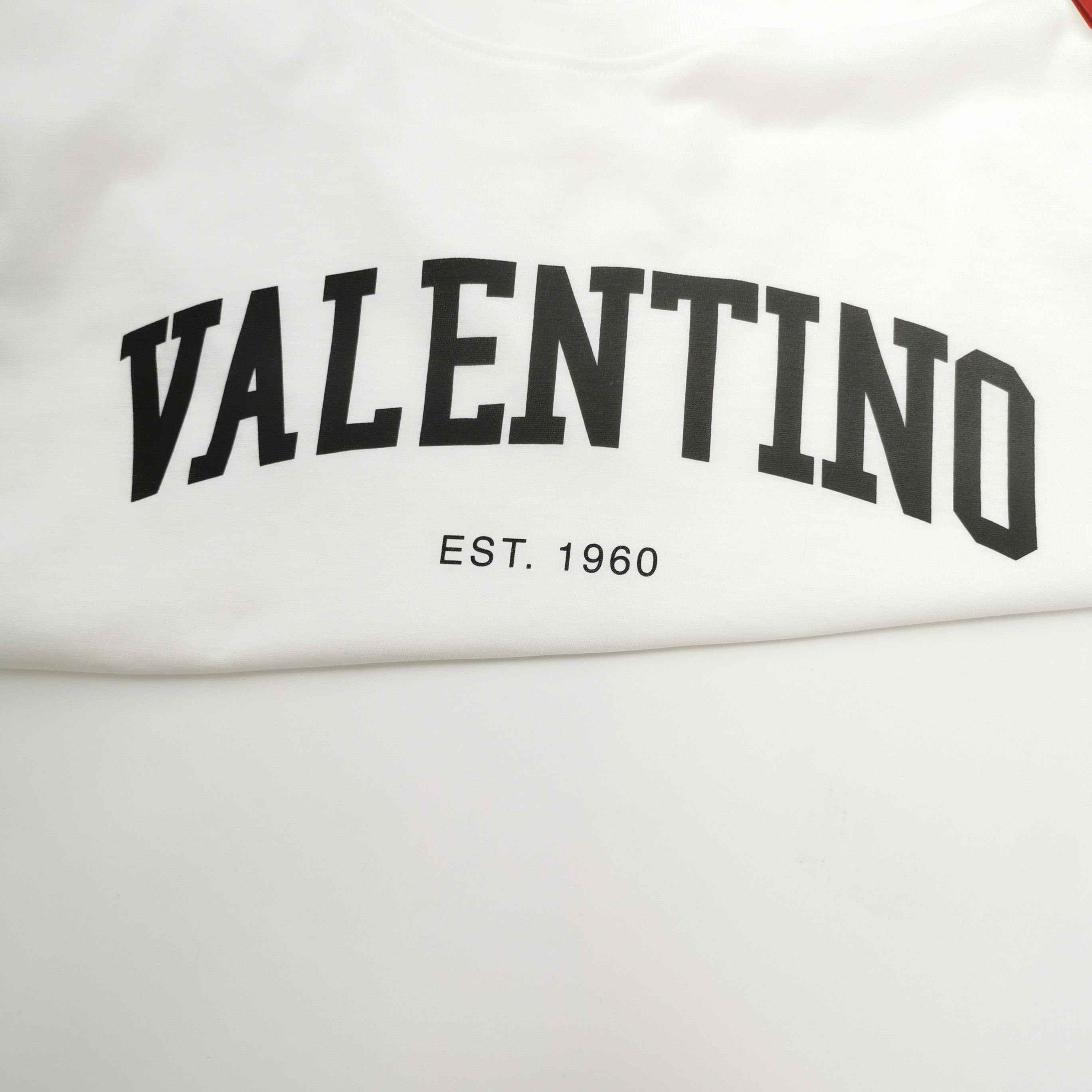 Valentino Valentino Logo T-Shirt Size L Size US L / EU 52-54 / 3 - 4 Thumbnail
