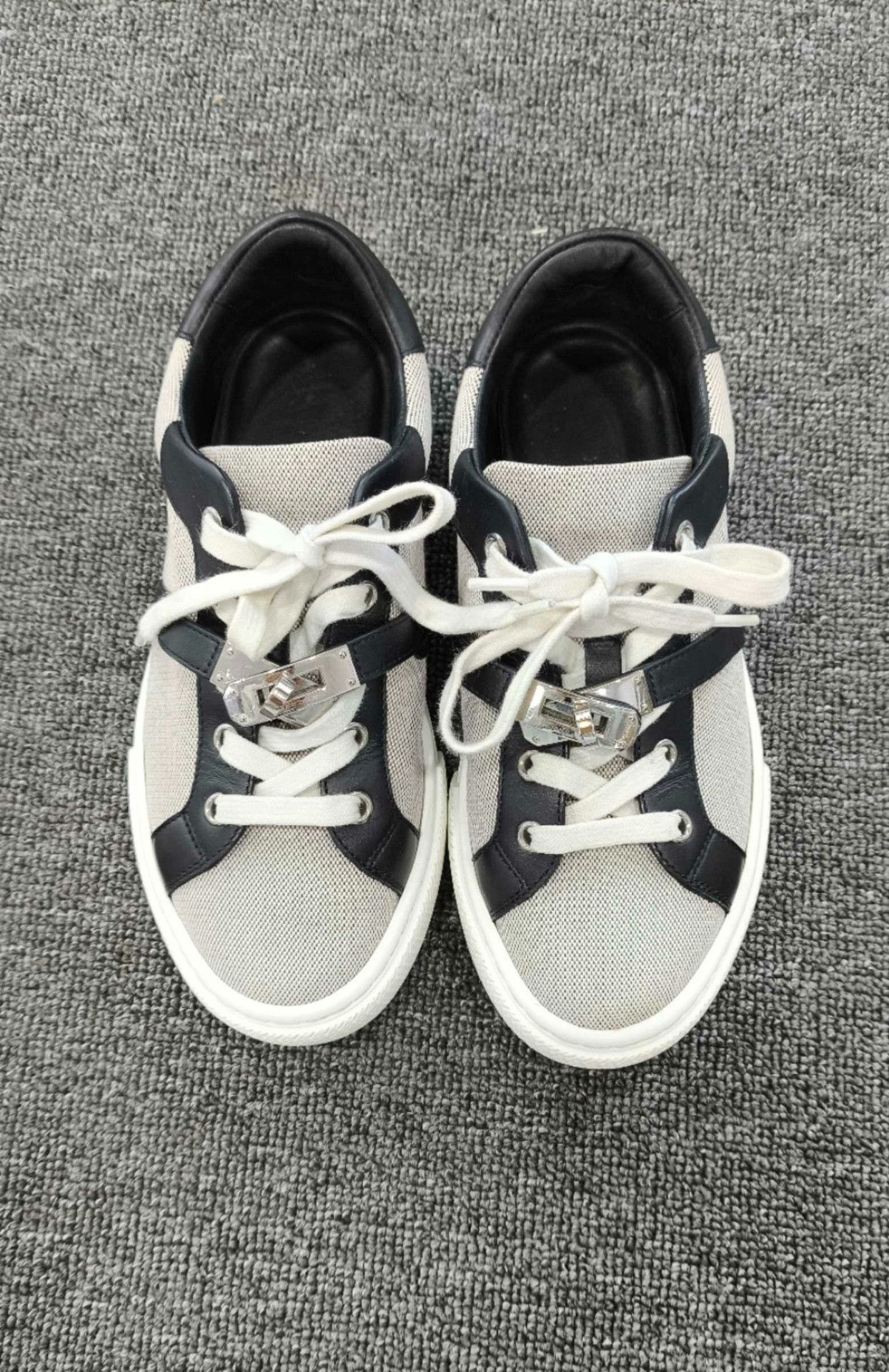 Hermes Hermes Canvas Black Lowtop Sneakers us_5 Women Size US 5 / IT 35 - 2 Thumbnail