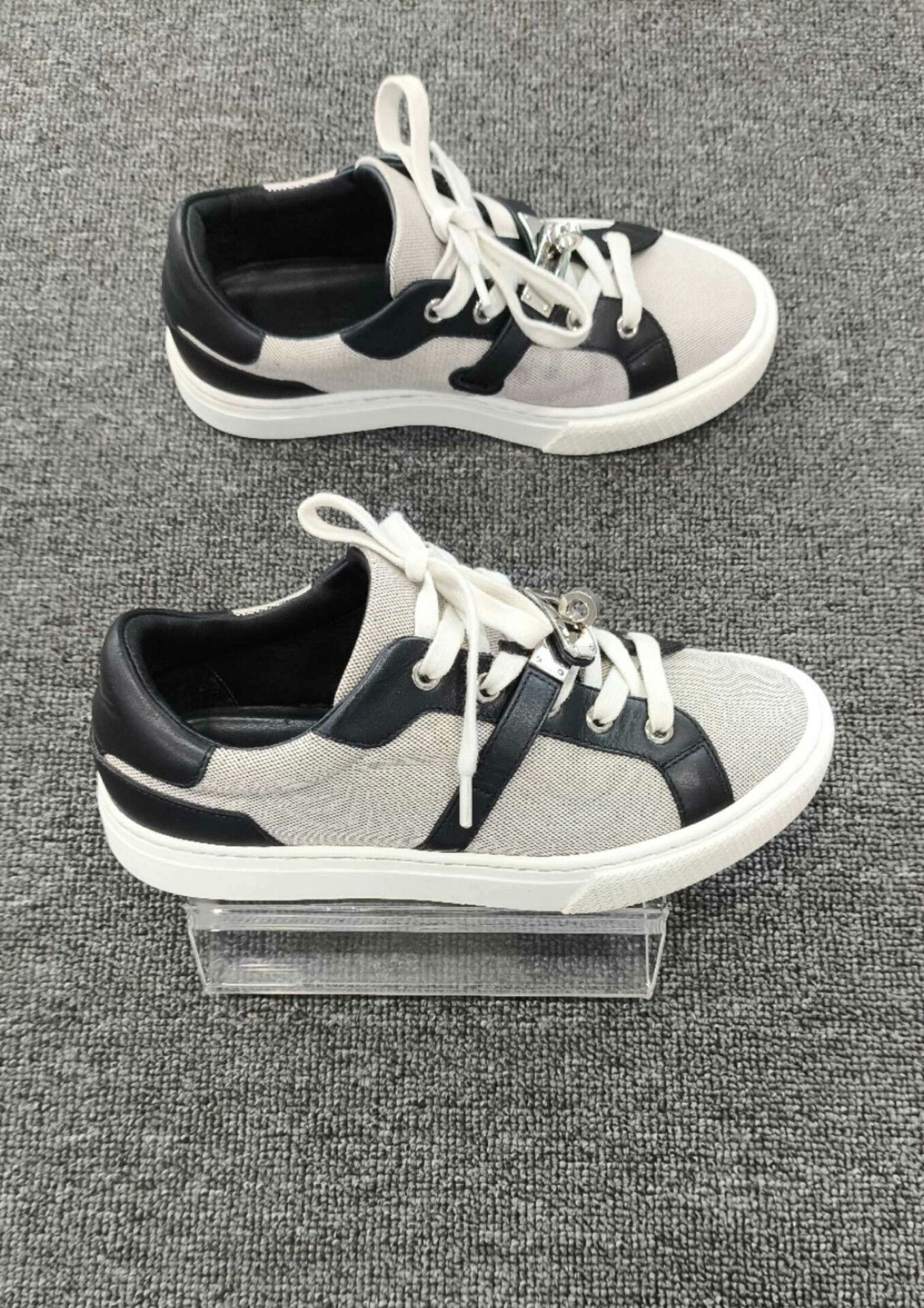 Hermes Hermes Canvas Black Lowtop Sneakers us_5 Women Size US 5 / IT 35 - 4 Thumbnail