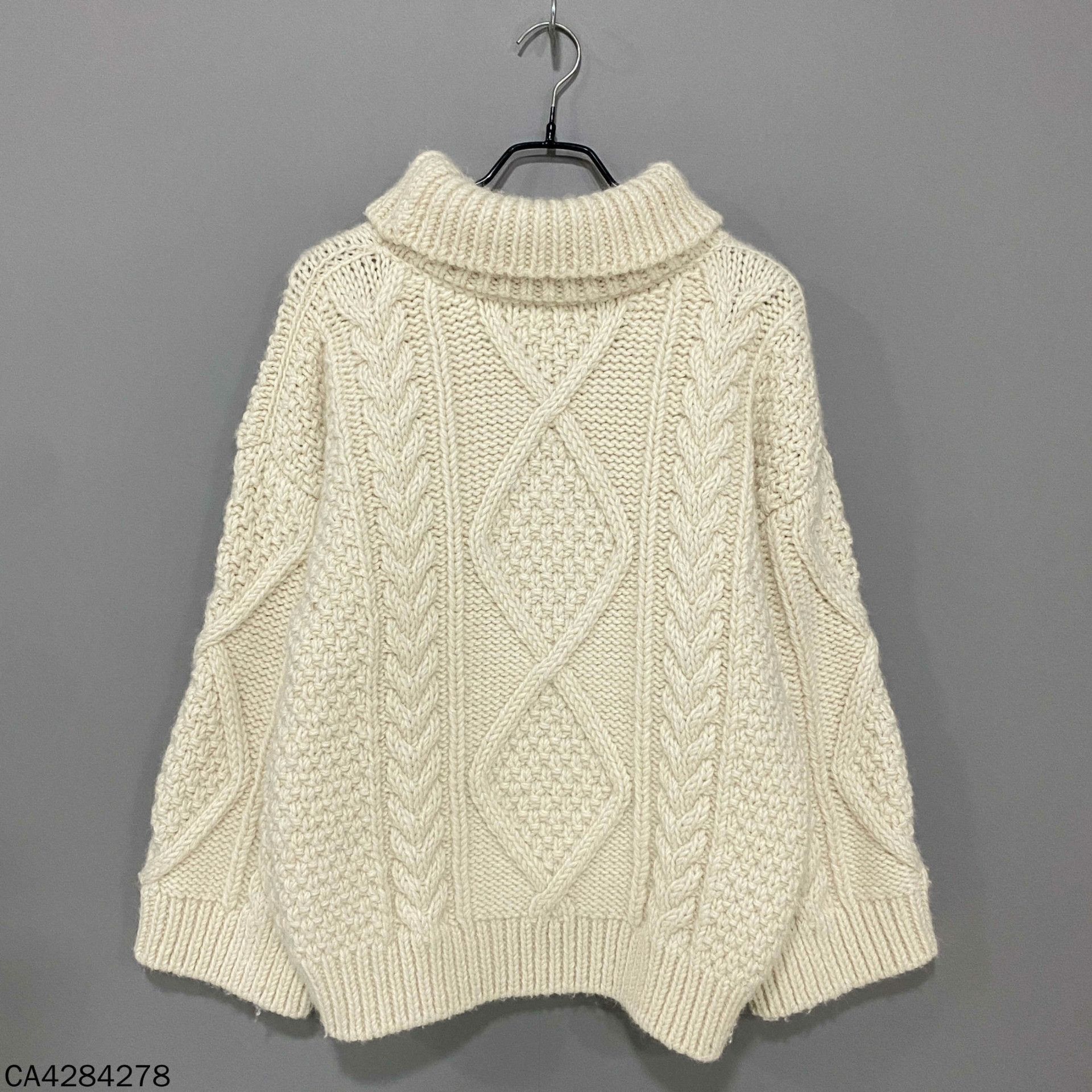 Celine Celine Retro Sweater M Women Size M / US 6-8 / IT 42-44 - 2 Thumbnail