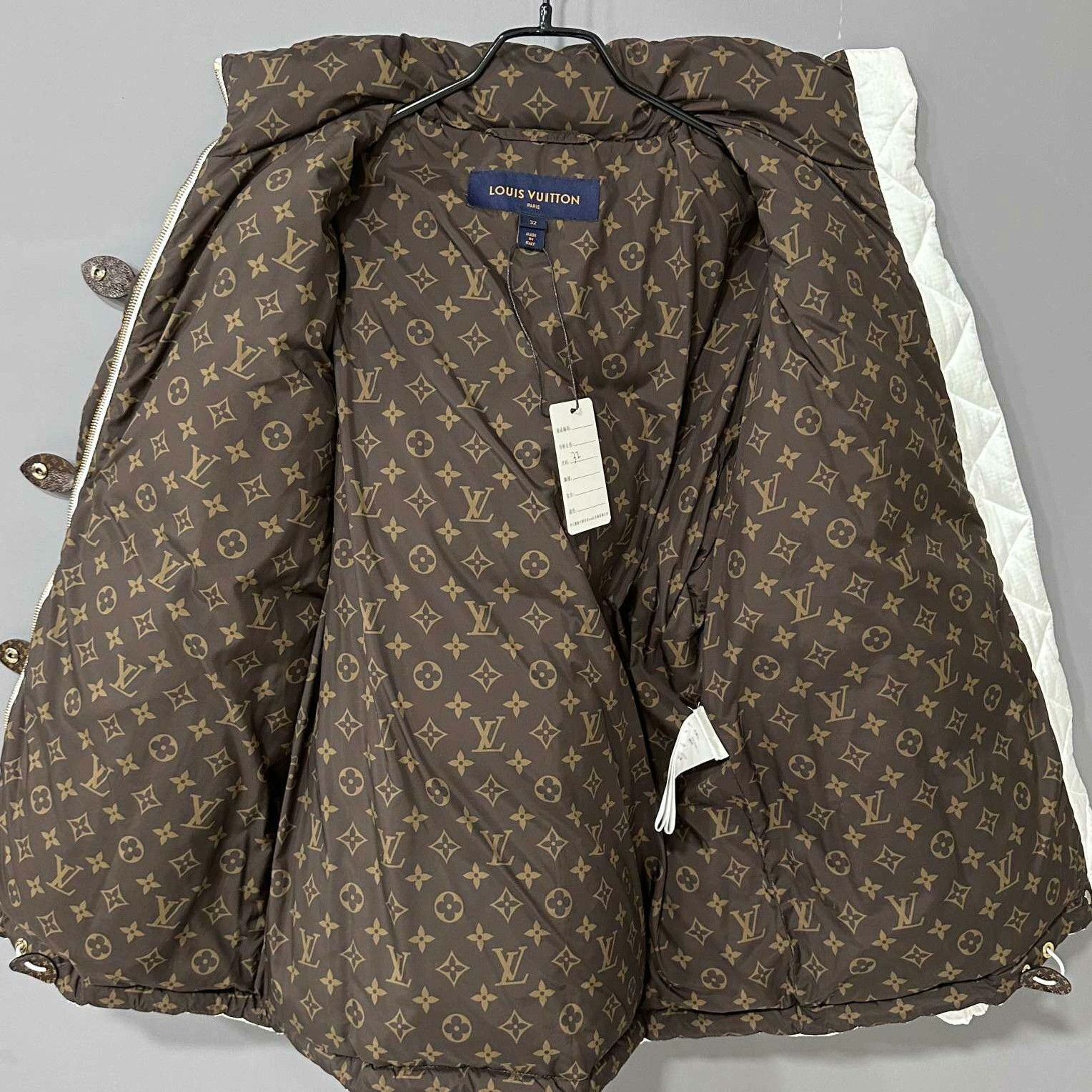 Louis Vuitton Louis Vuitton Down Heavy Coat xxs Men Size US XXS / EU 40 - 5 Thumbnail