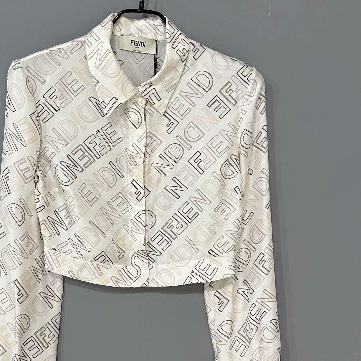 Fendi Fendi Silk Button Up S Women Size S / US 4 / IT 40 - 2 Thumbnail