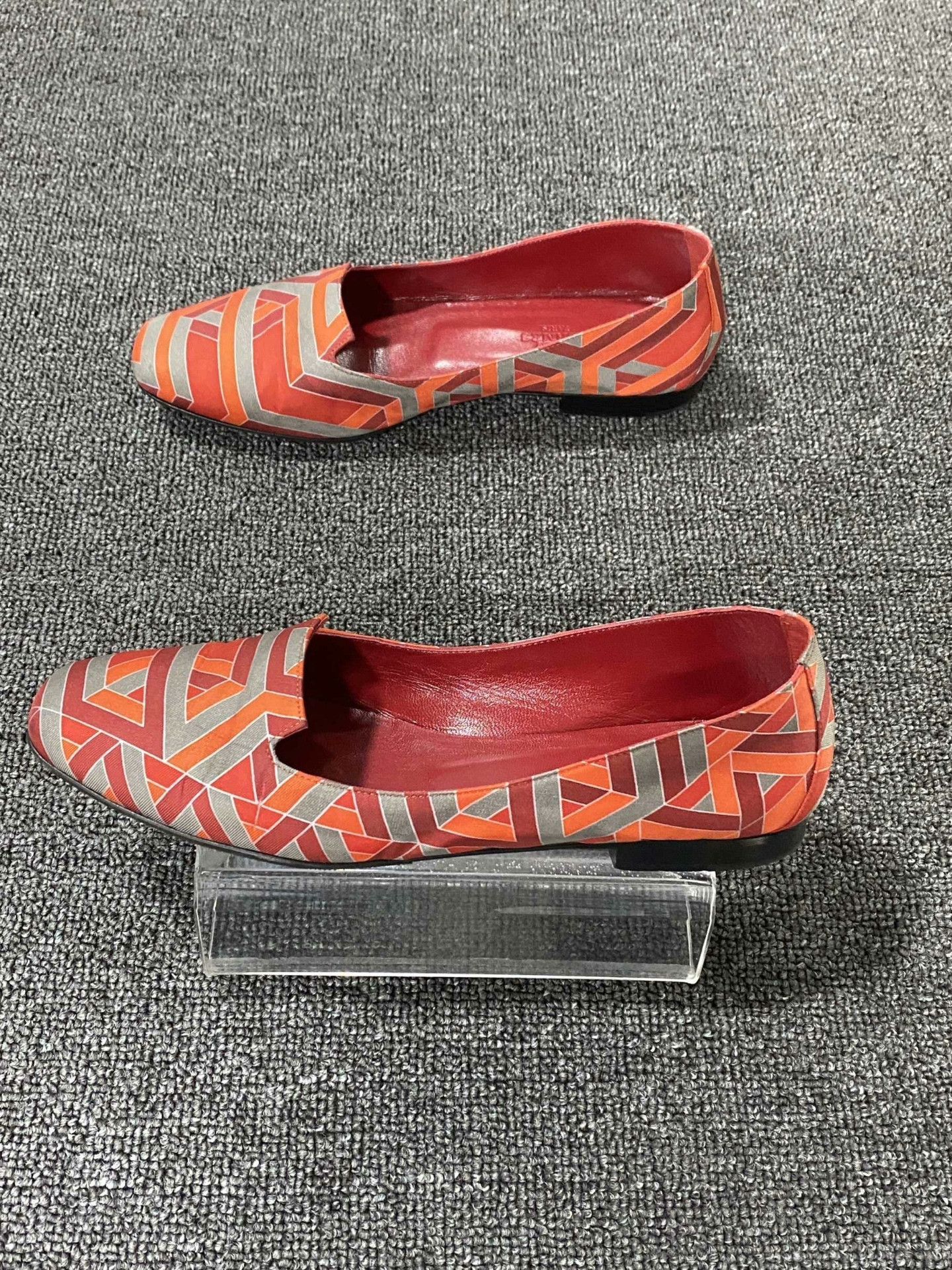 Hermes Hermes Printed Graphic Yellow Lowtop Sneakers us_6 Women Size US 6 / IT 36 - 4 Thumbnail