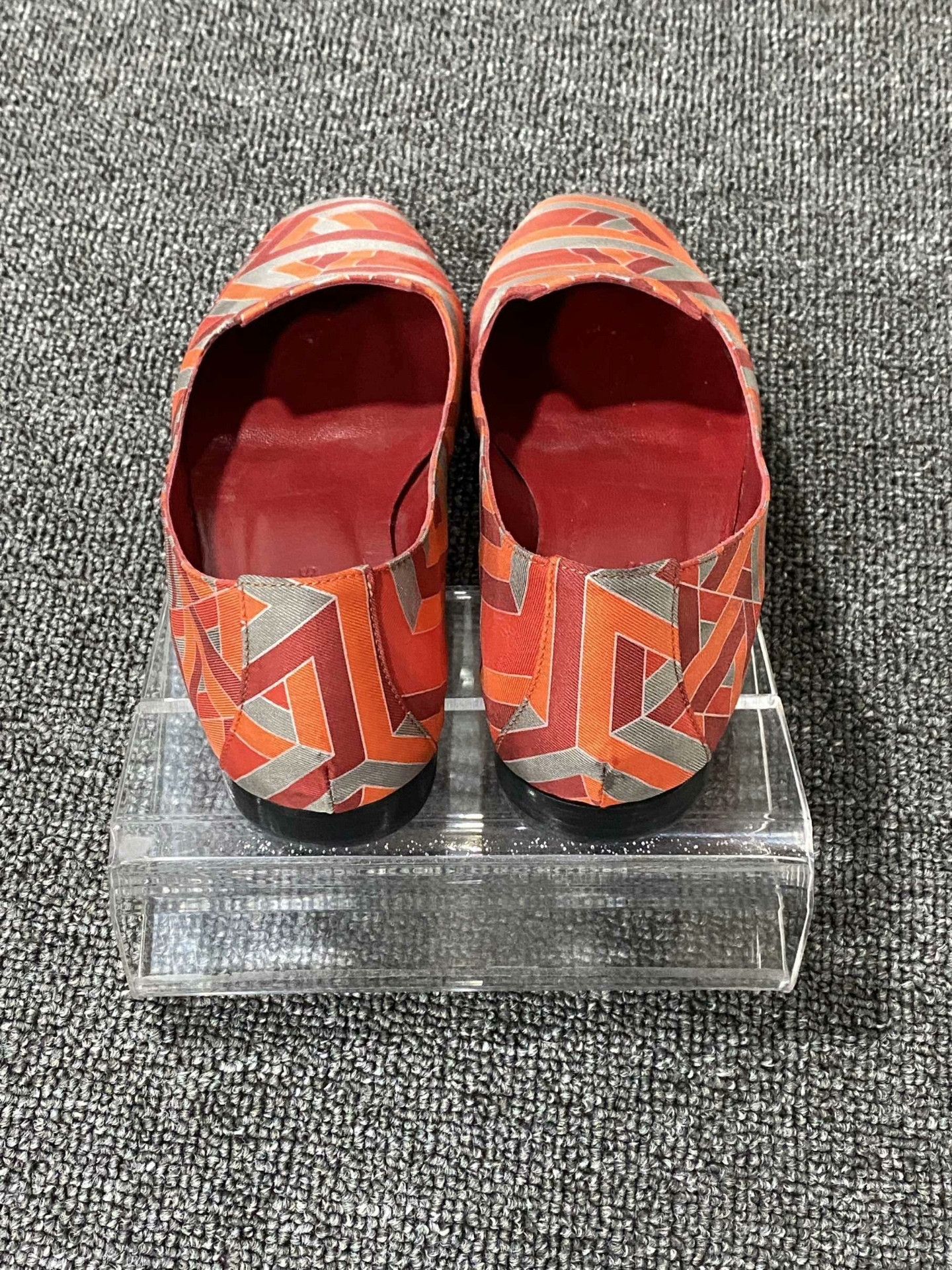 Hermes Hermes Printed Graphic Yellow Lowtop Sneakers us_6 Women Size US 6 / IT 36 - 5 Thumbnail