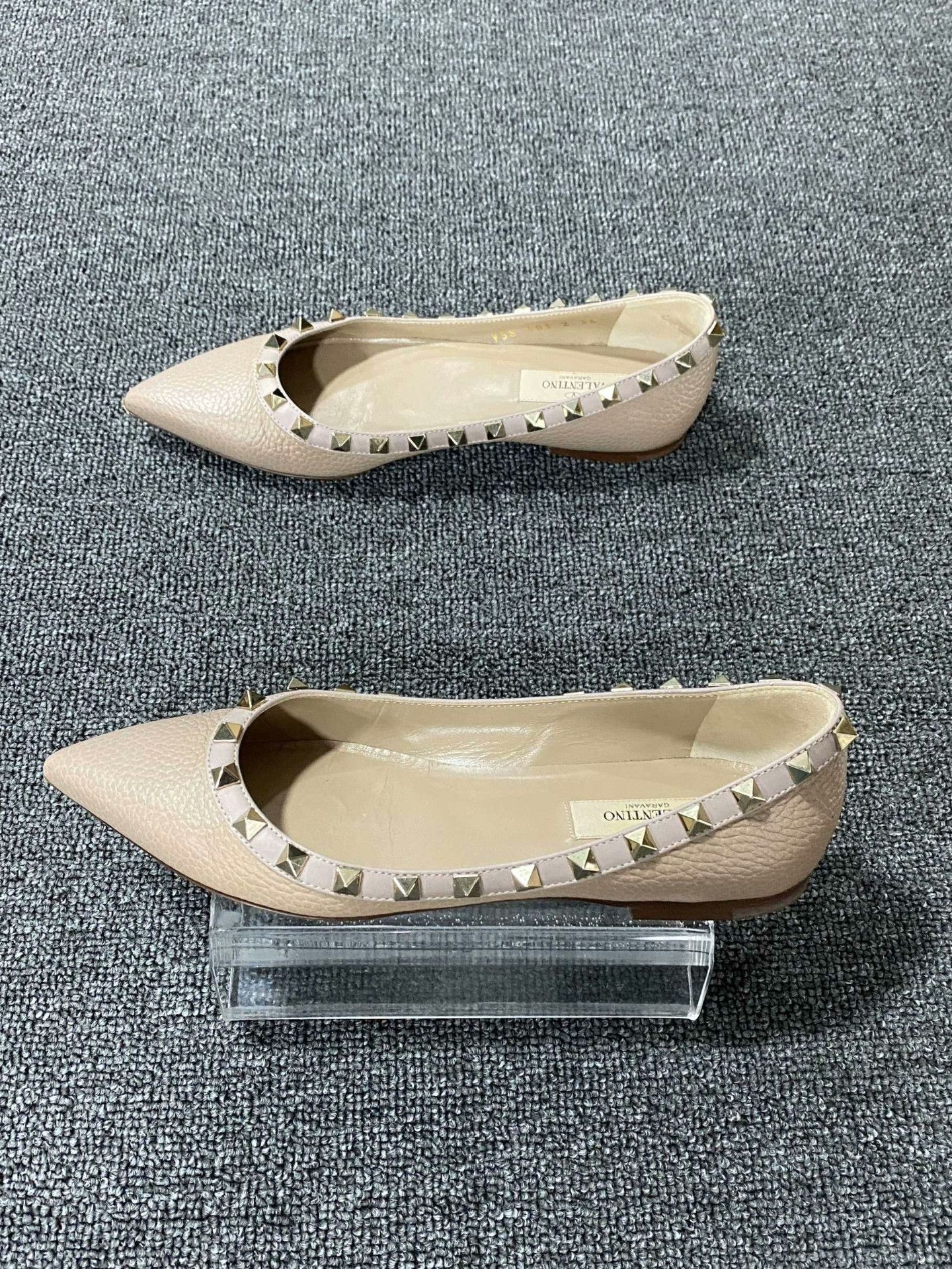 Valentino Valentino Lowtop Sneakers us_6 Women Size US 6 / IT 36 - 3 Thumbnail