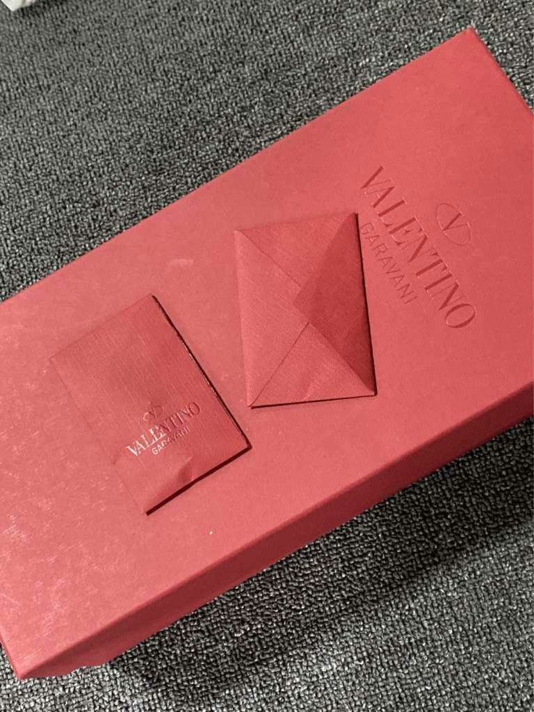 Valentino Valentino Lowtop Sneakers us_6 Women Size US 6 / IT 36 - 7 Thumbnail