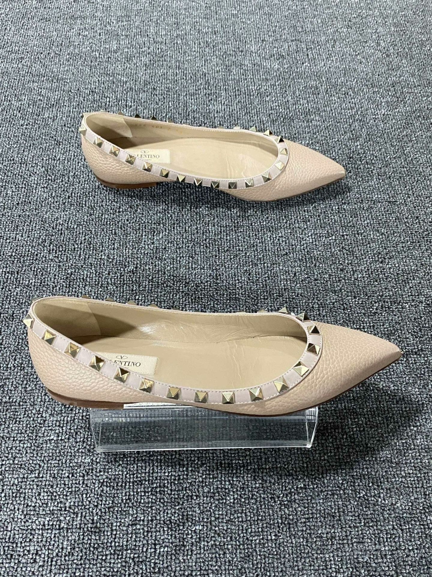 Valentino Valentino Lowtop Sneakers us_6 Women Size US 6 / IT 36 - 4 Thumbnail