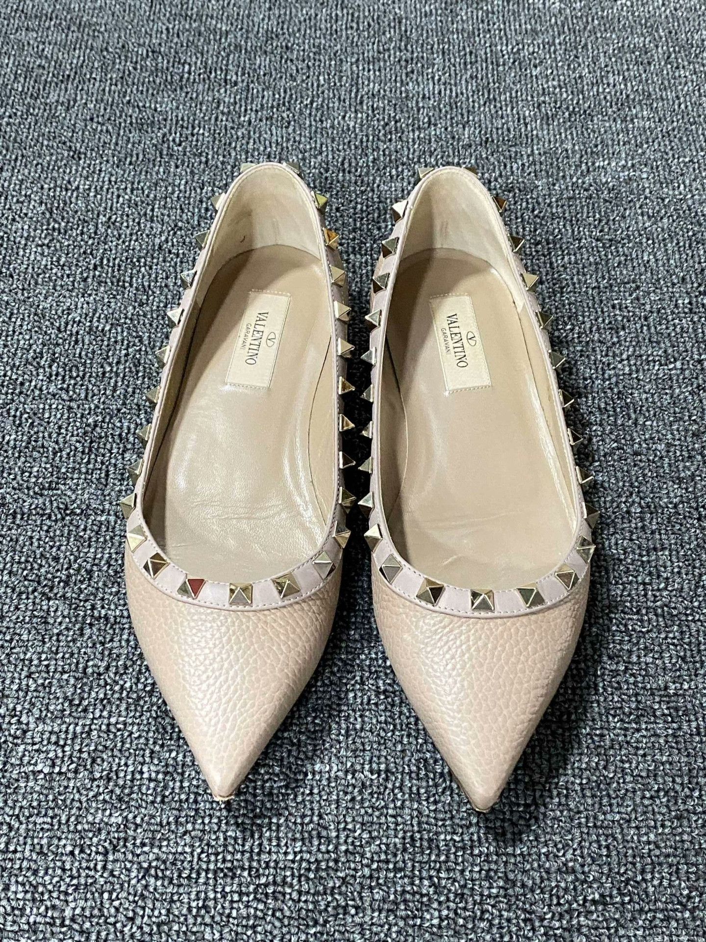 Valentino Valentino Lowtop Sneakers us_6 Women Size US 6 / IT 36 - 2 Thumbnail