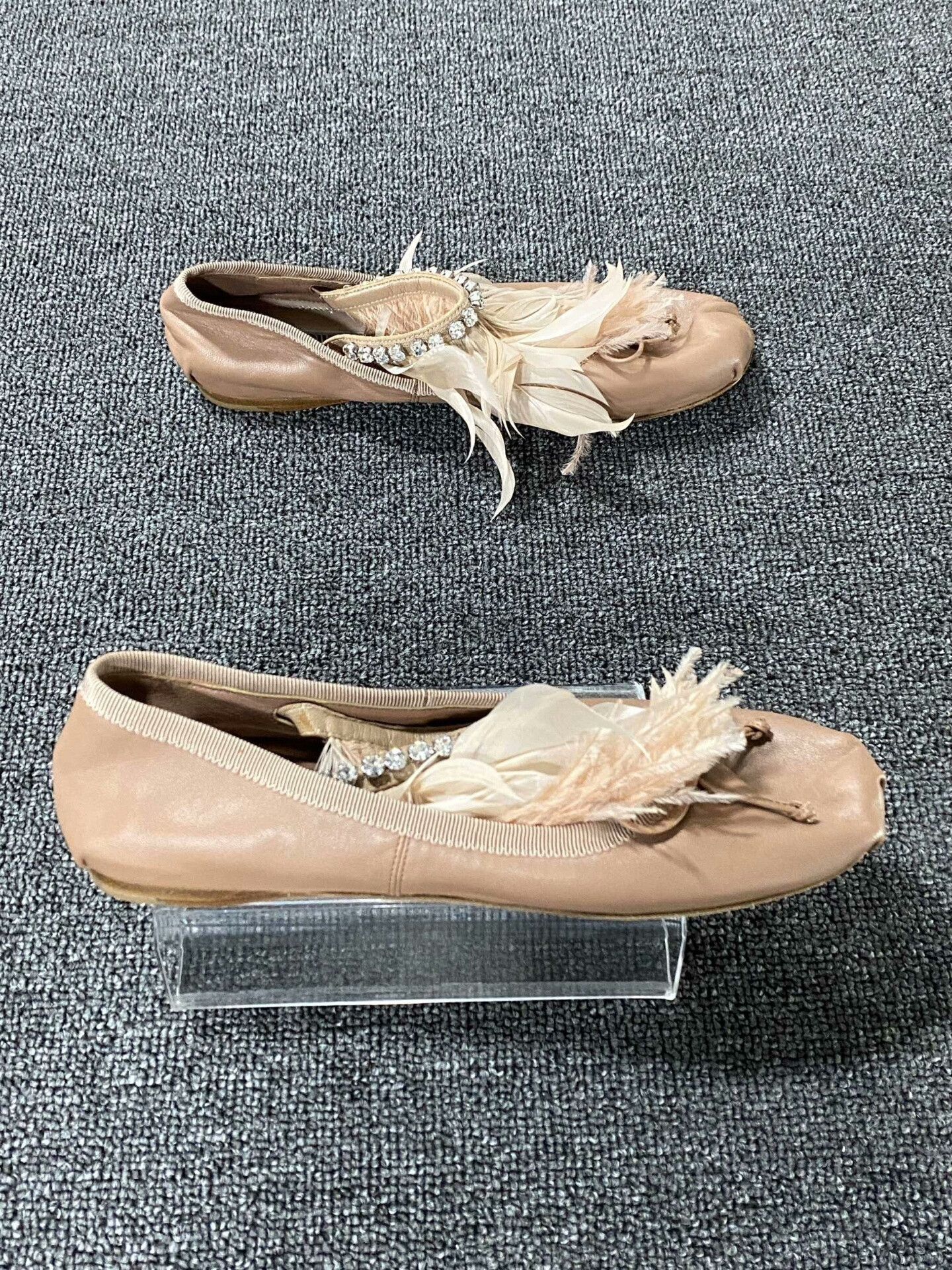 Miu Miu Miu Miu Leather Lowtop Sneakers us_6 Women Size US 6 / IT 36 - 3 Thumbnail