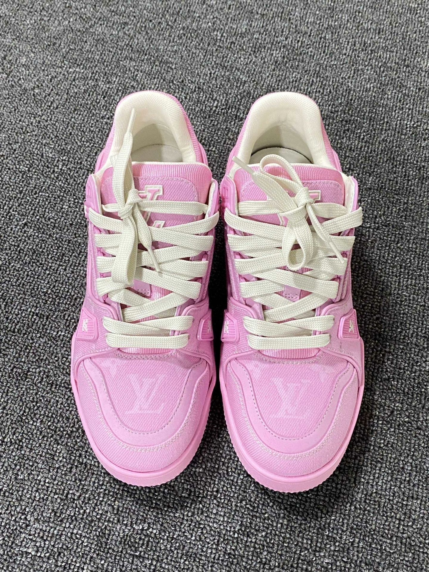 Louis Vuitton Louis Vuitton Training Denim Pink Lowtop Sneakers Women Size US 7.5 / IT 37.5 - 2 Thumbnail