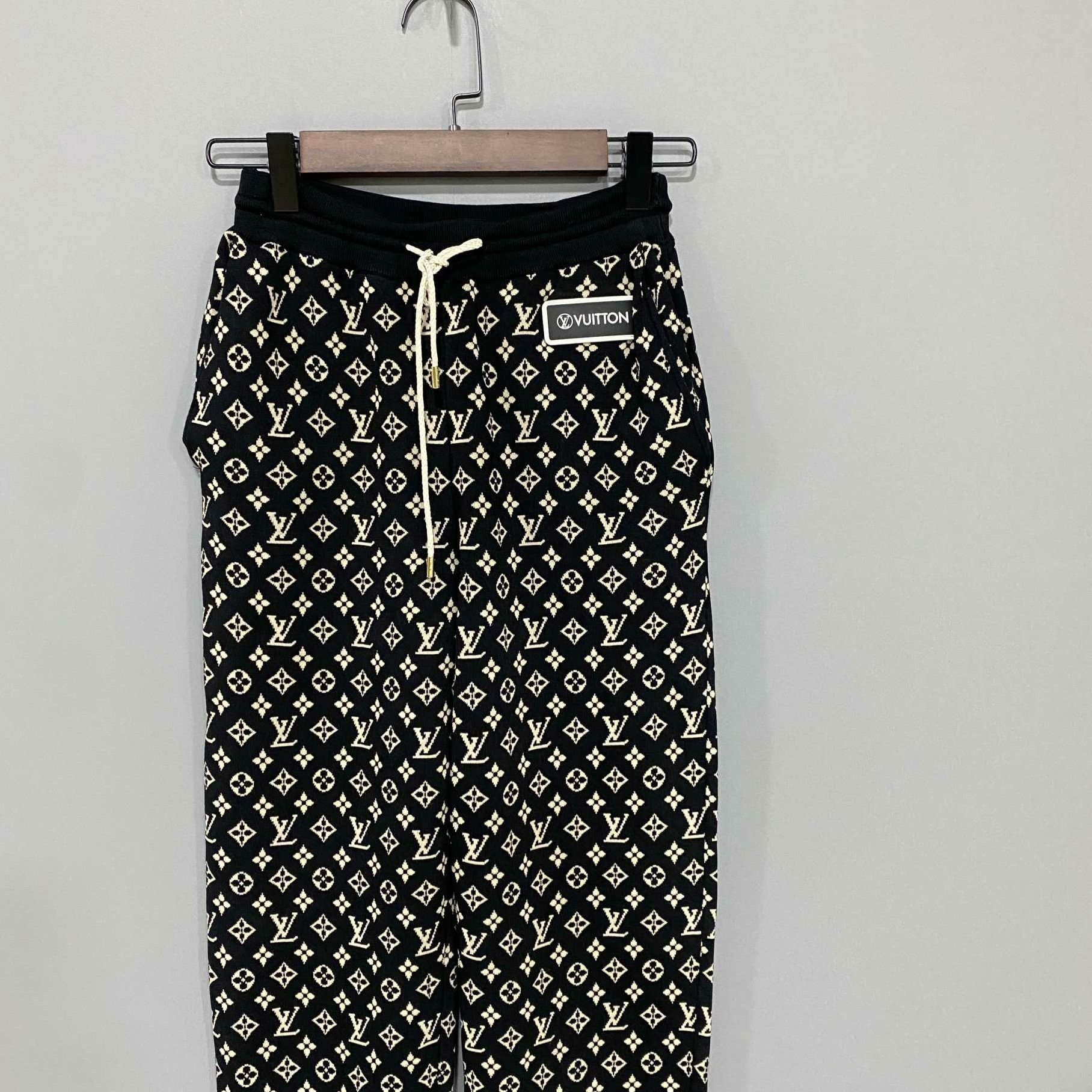 Louis Vuitton Louis Vuitton Knit Black Casual Pants 28 Men Size US 28 / EU 44 - 2 Thumbnail