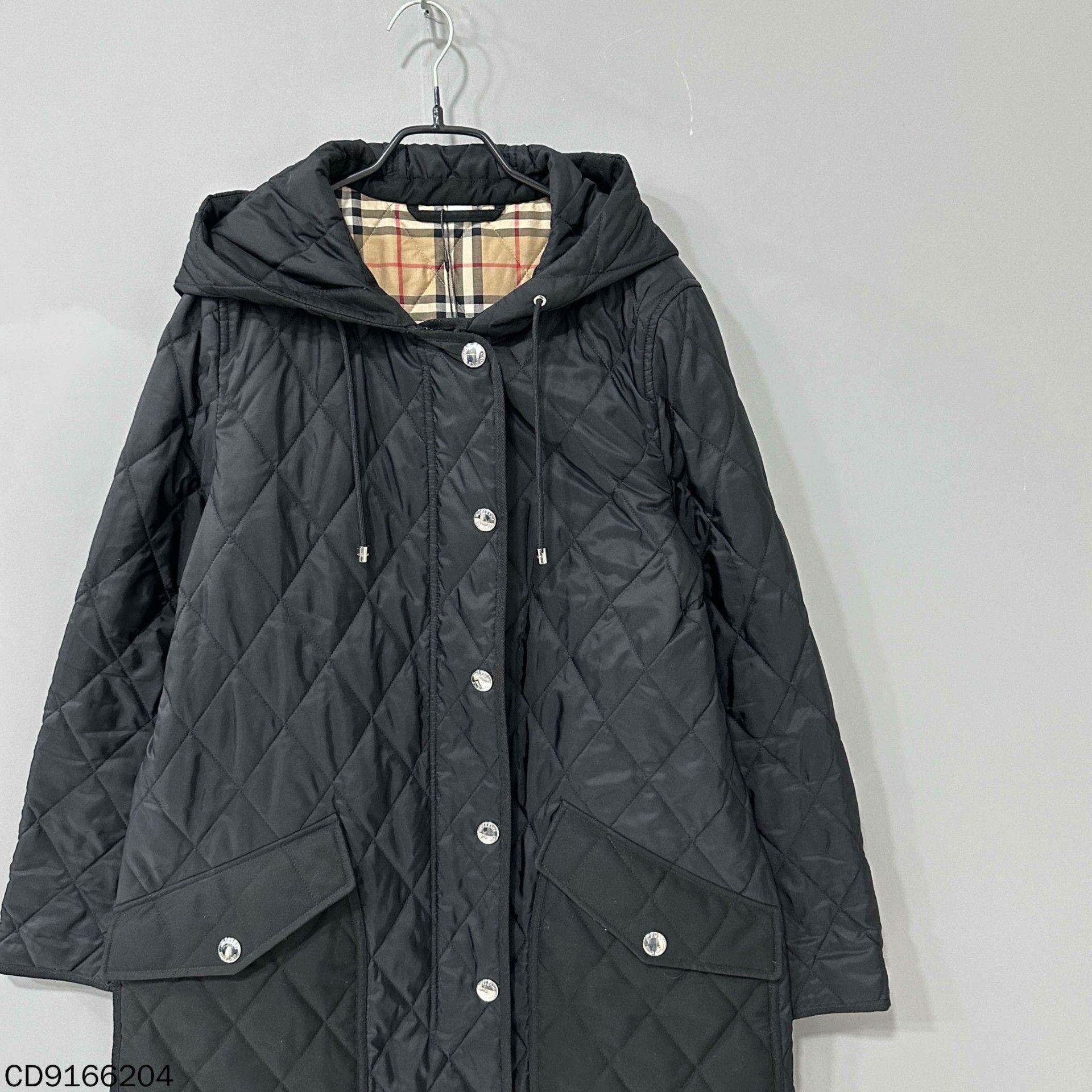 Burberry Burberry Plaid Long Black Down Jacket M Women Size M / US 6-8 / IT 42-44 - 2 Thumbnail