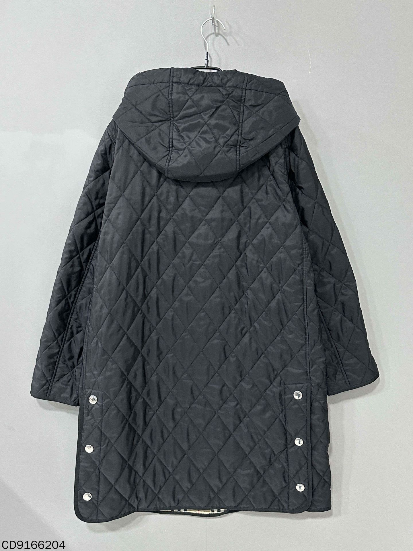 Burberry Burberry Plaid Long Black Down Jacket M Women Size M / US 6-8 / IT 42-44 - 3 Thumbnail